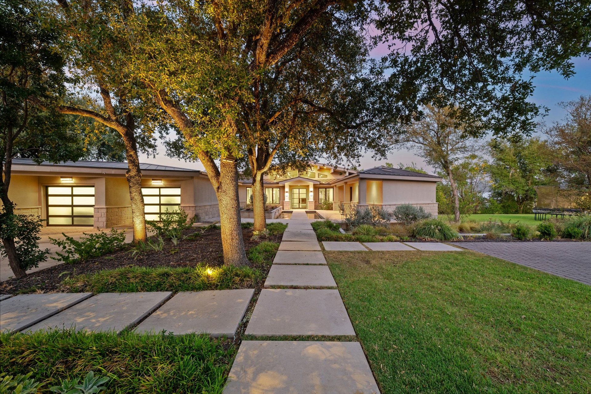 10 Hedge Lane 