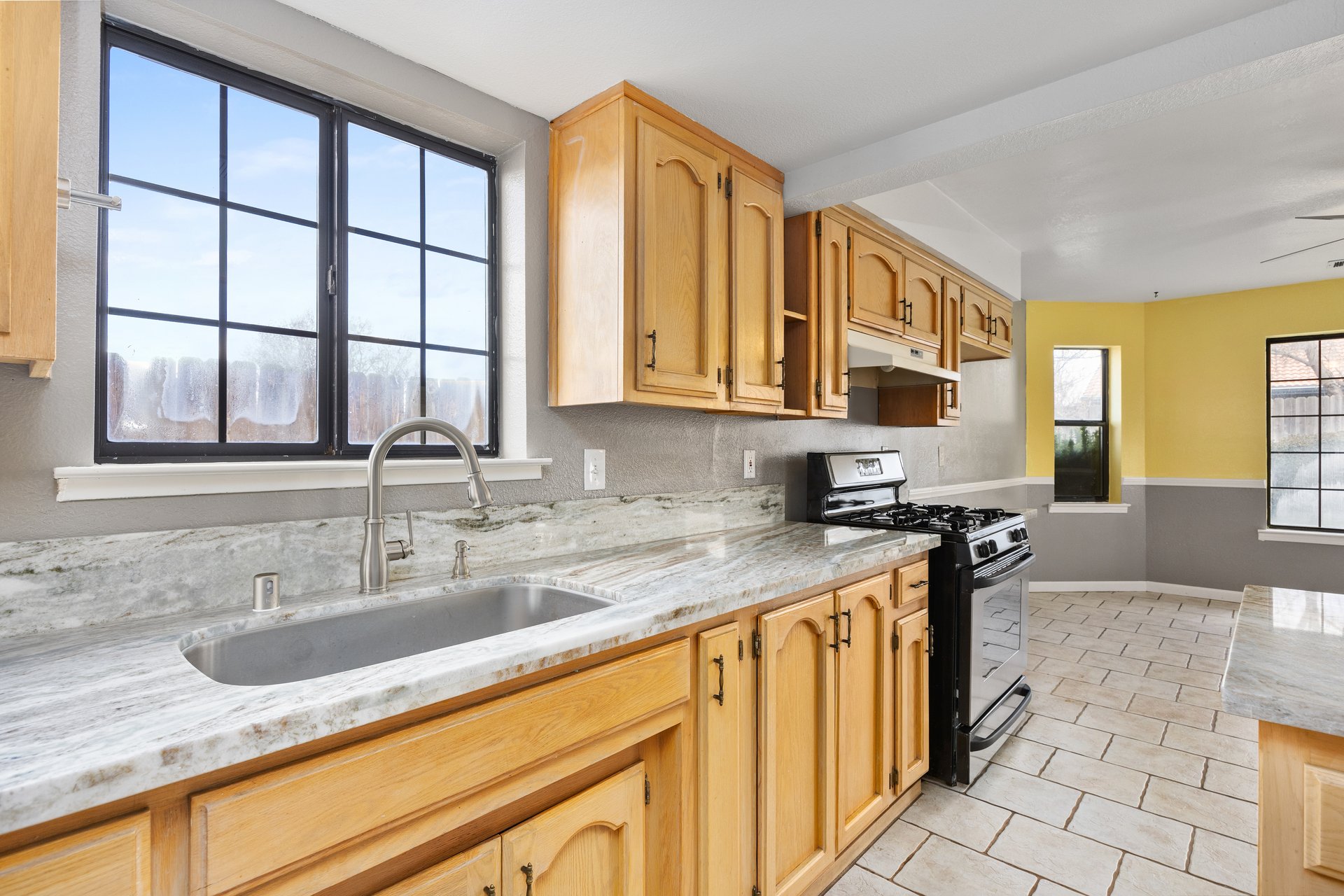 Charming Downtown Tehachapi Home – 1150 Magnolia Court