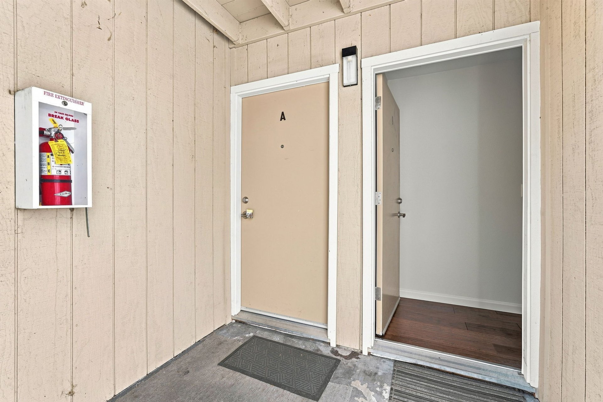936 Kiely Boulevard, Unit B
