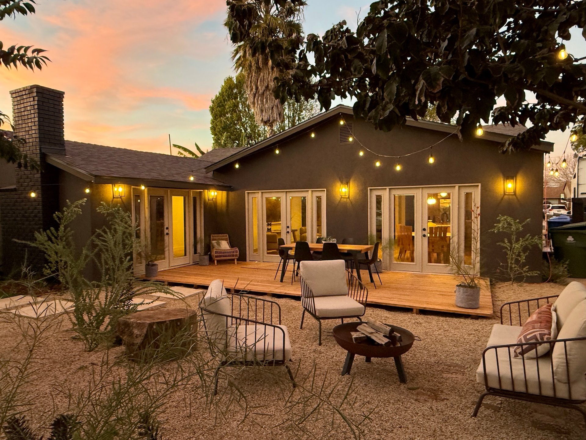 Outback Modern. Lake Balboa