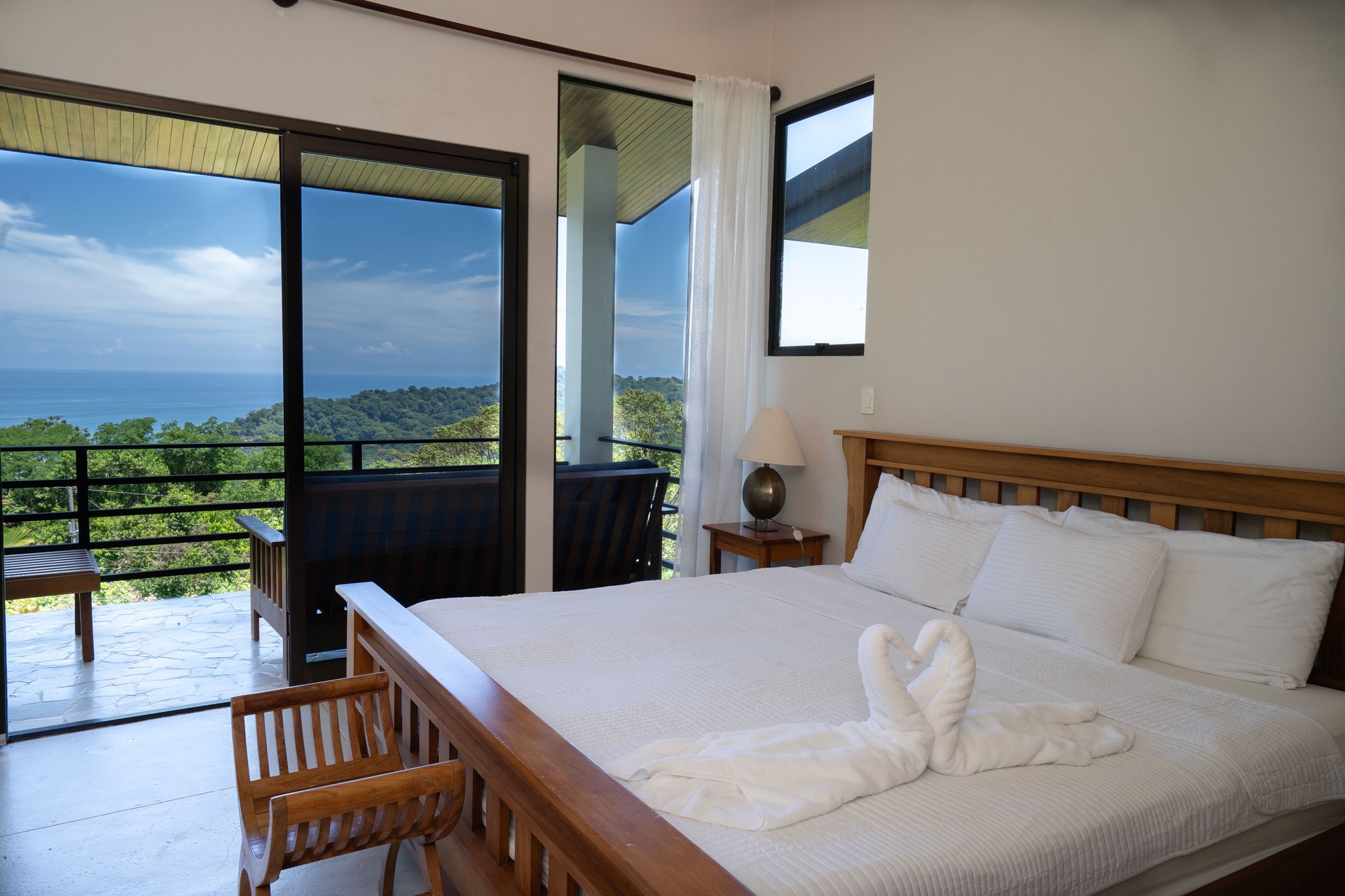 Stylish 4 bedroom home in the popular Dominicalito community, 7 minutes to the beach