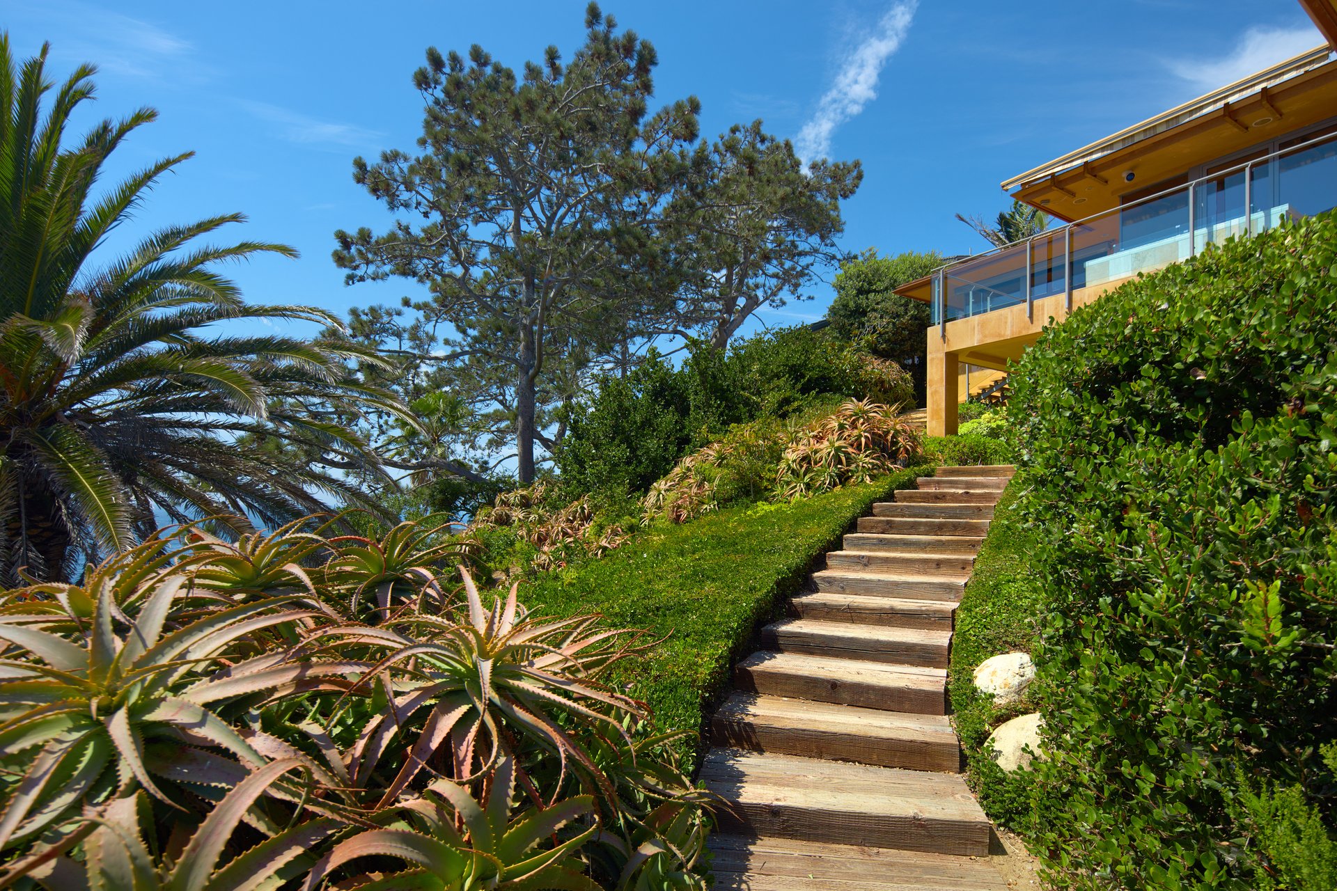 111 S La Senda Drive