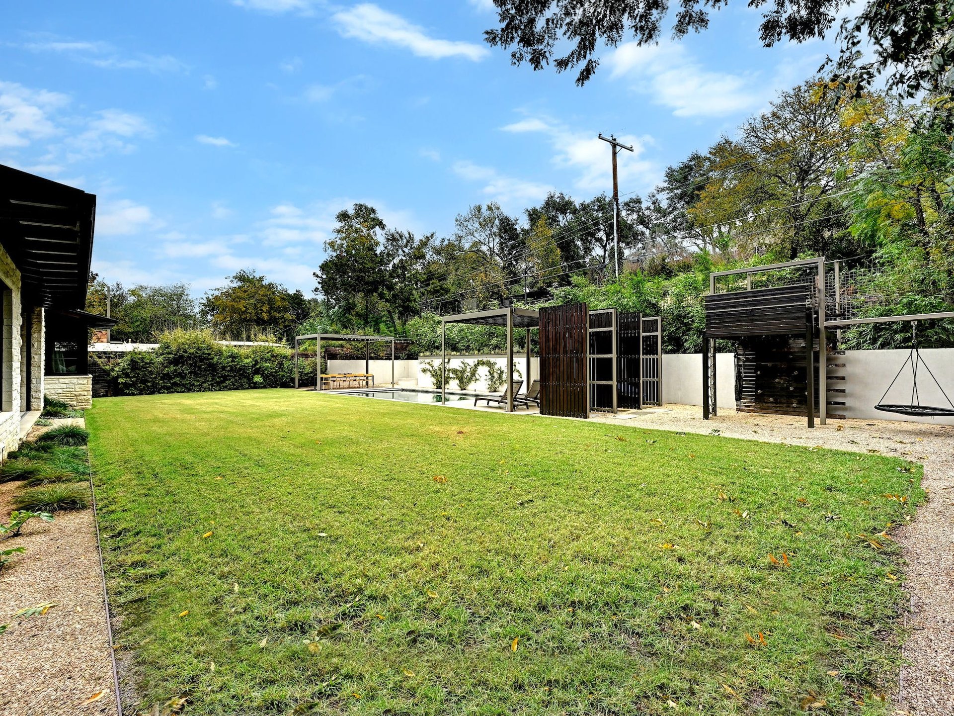 2906 Greenlee DR