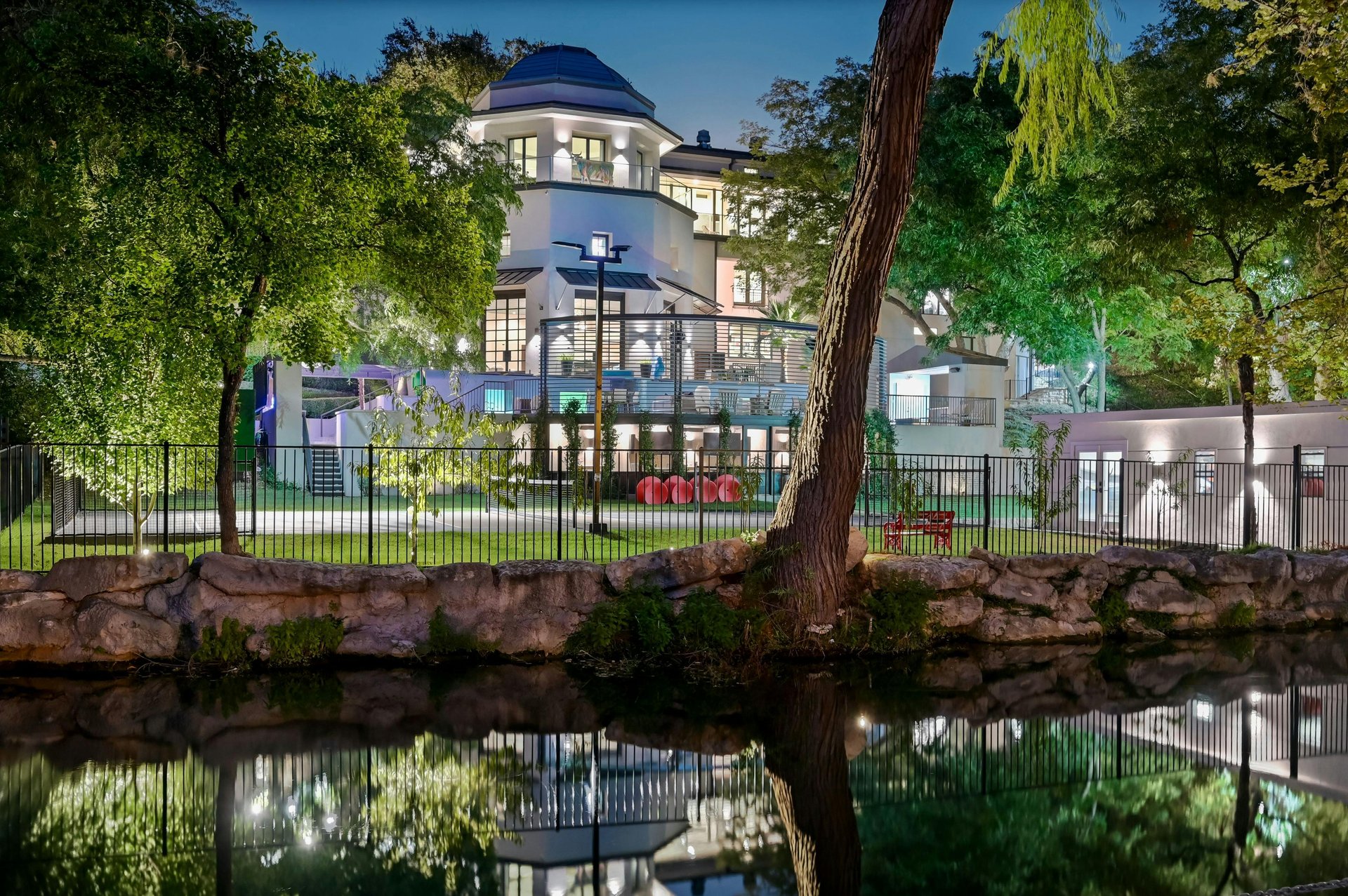 4705 Island Cove 
