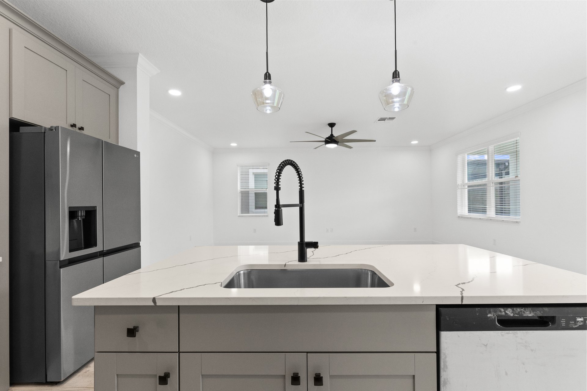 7421 Notched Pine Bend