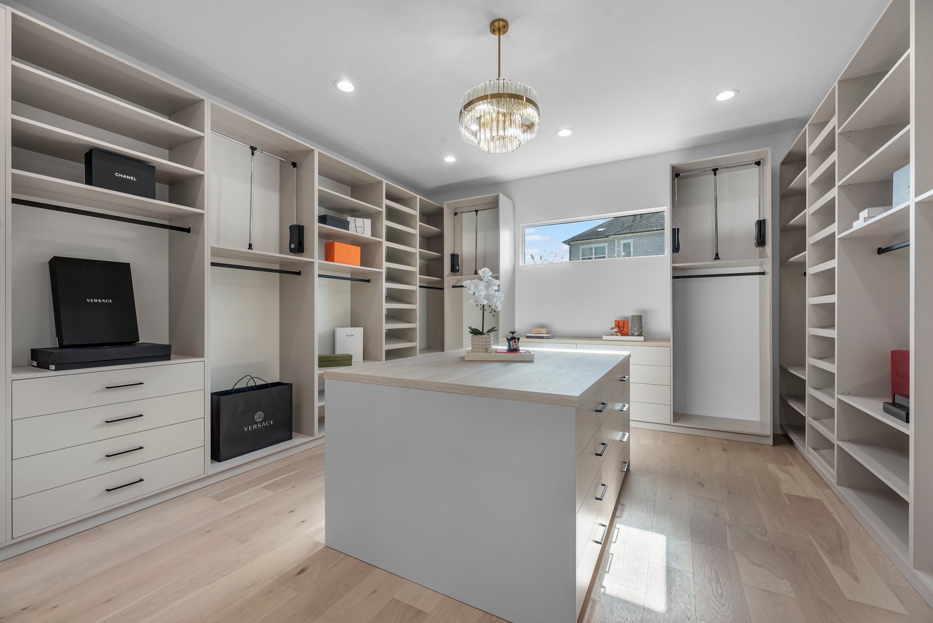 963 West 41st Street