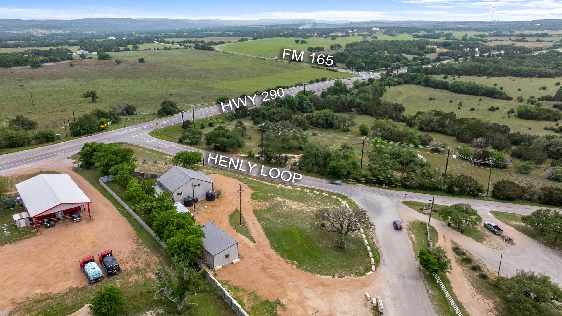 Unique Residential/Commercial Property - 180 Henly LOOP