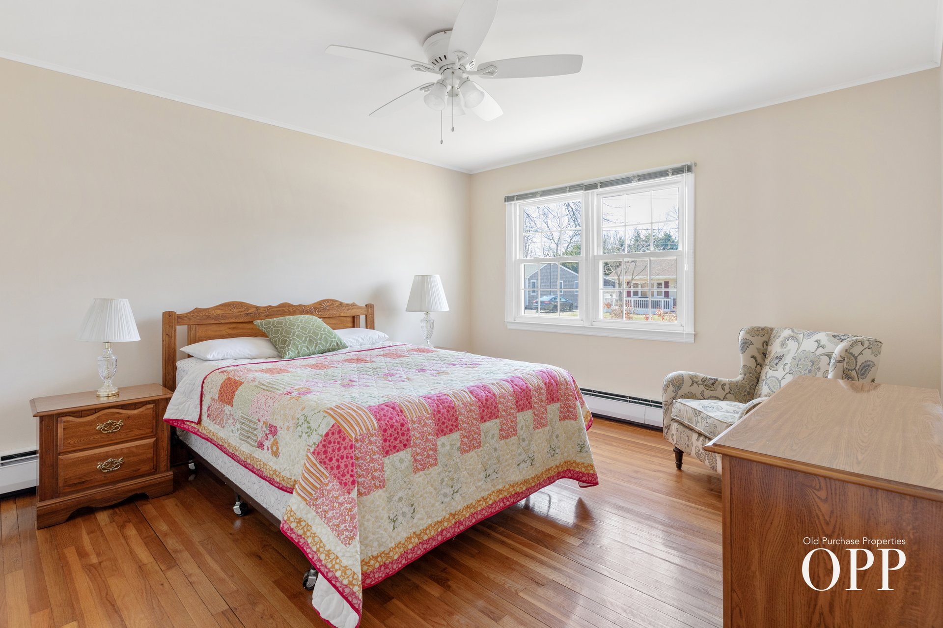WELL-MAINTAINED RANCH CLOSE TO EVERYTHING
