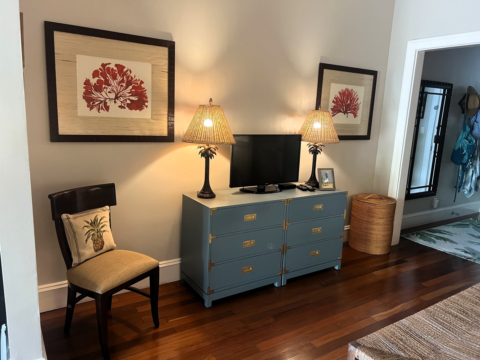 Bay Side King Suite