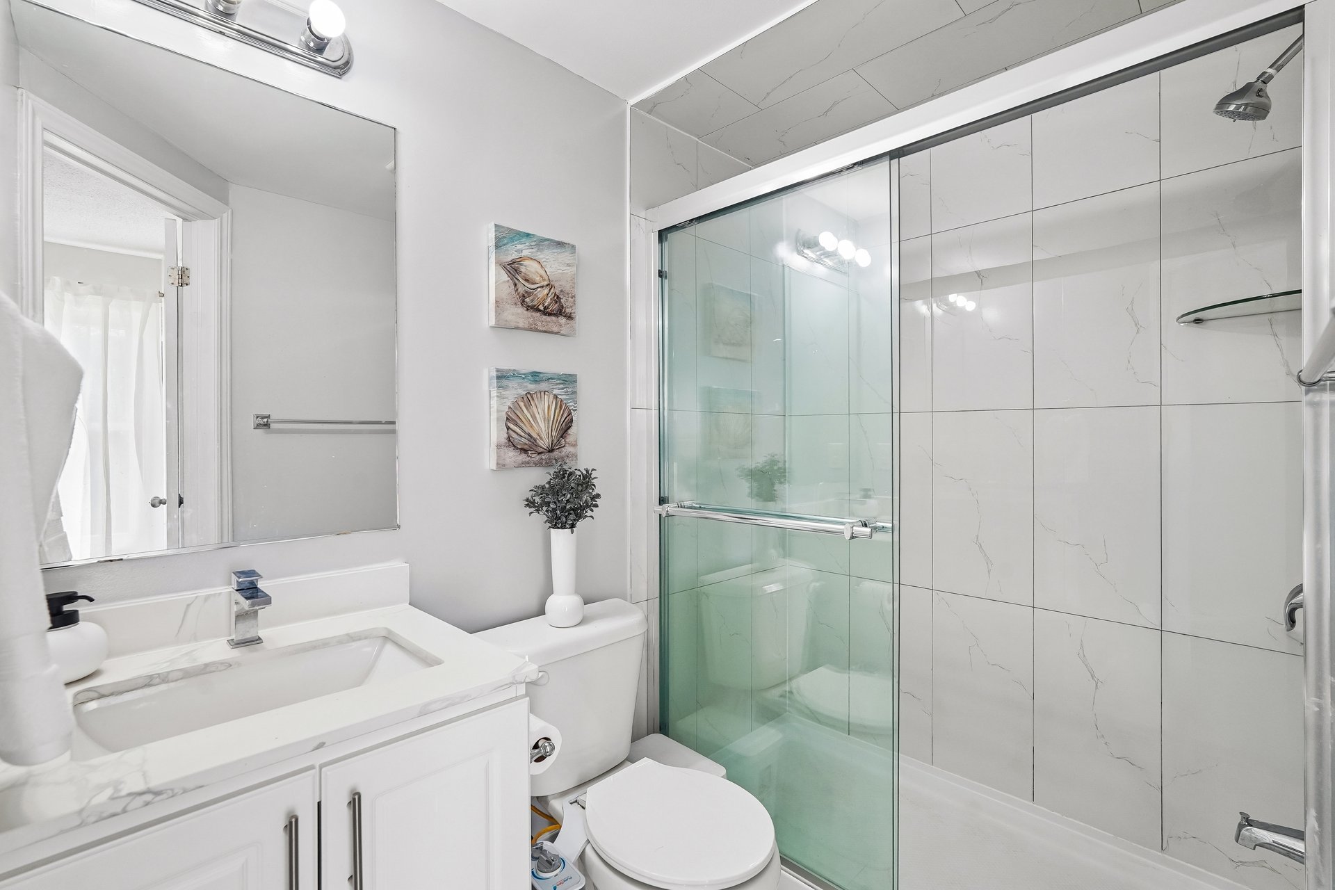 Move-in ready in the heart of Glen Abbey