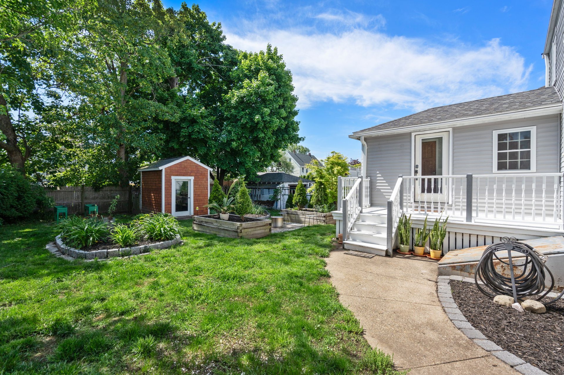 40 Stedman St.
