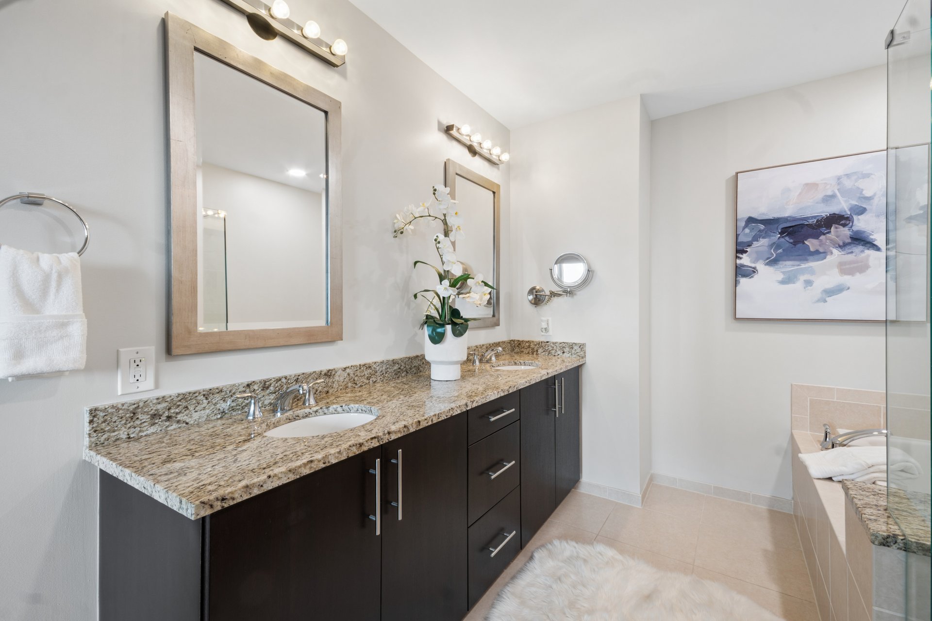 1080 Peachtree Street NE Unit 3215
