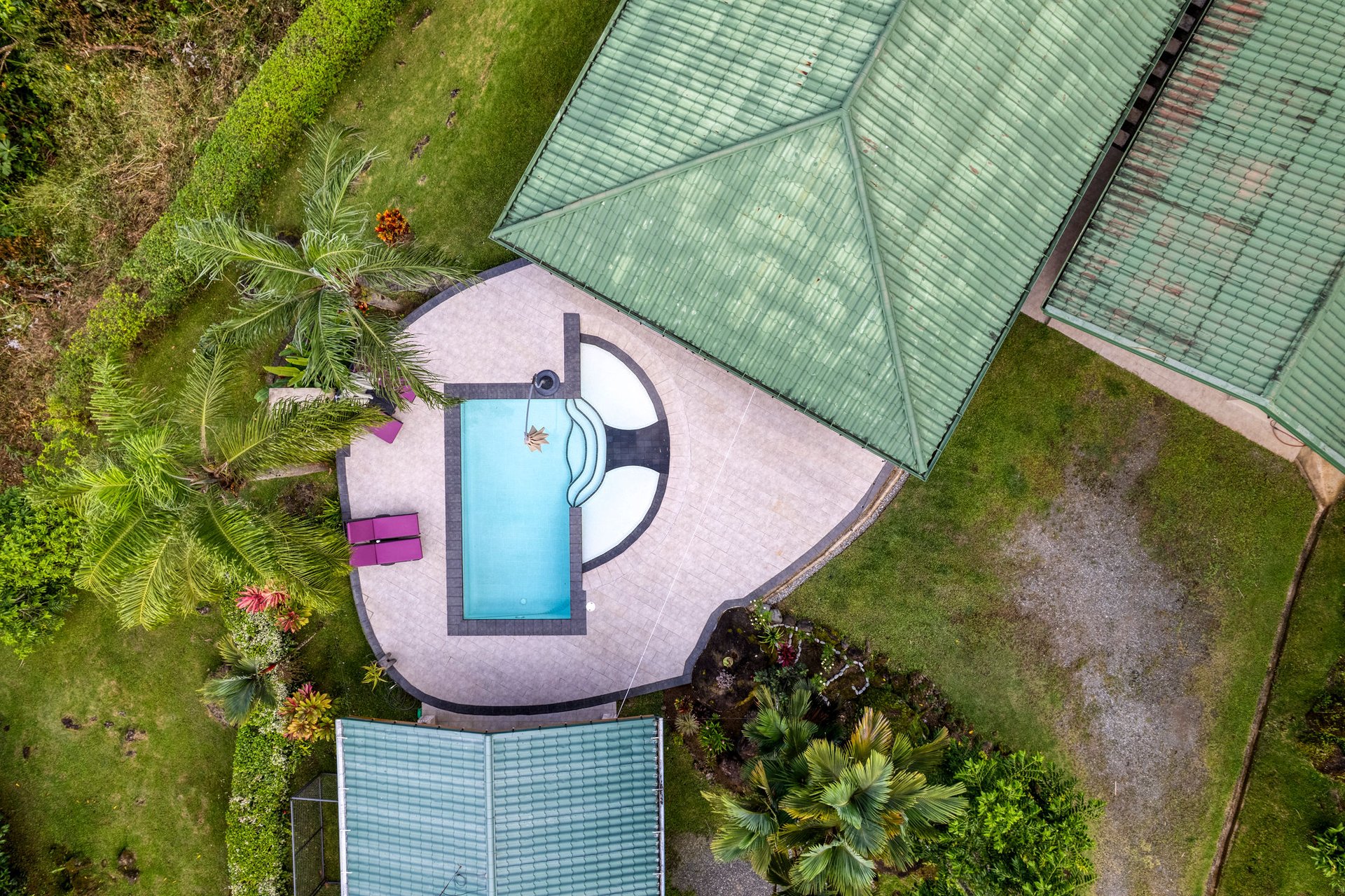 CASA TRANQUILA IN LAGUNAS – HOME, GUEST SUITE, SALON, AND GARAGE WITH WORKSHOP