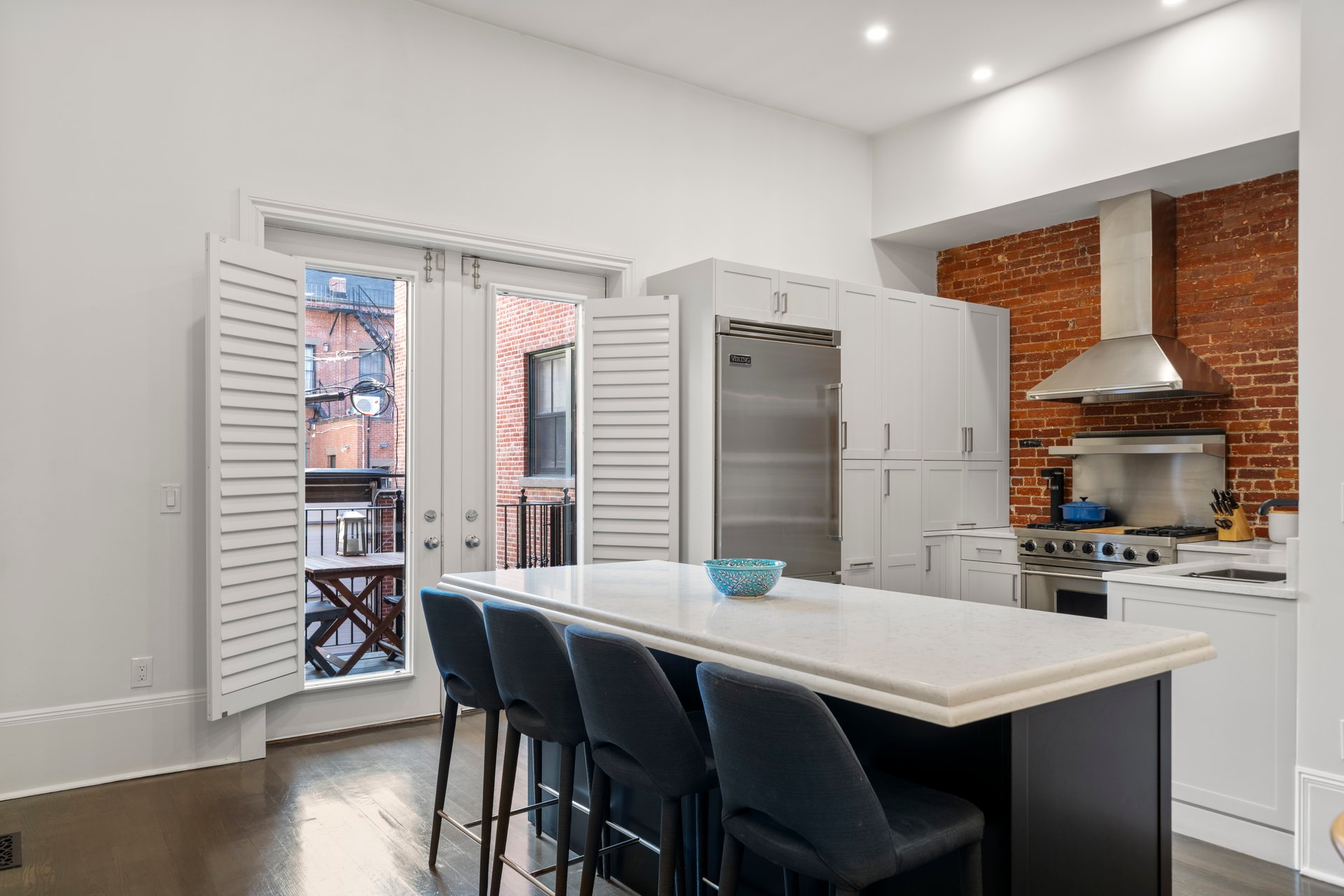 19 Worcester Street # 1