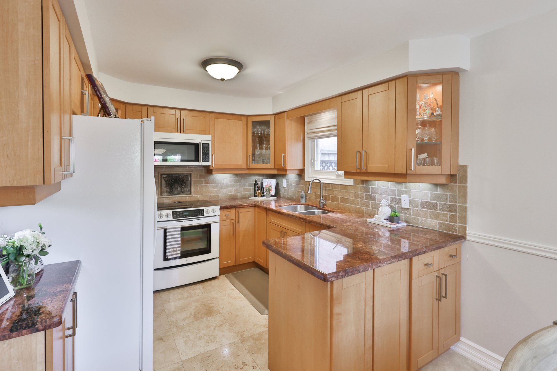 3316 Flower Patch Crt