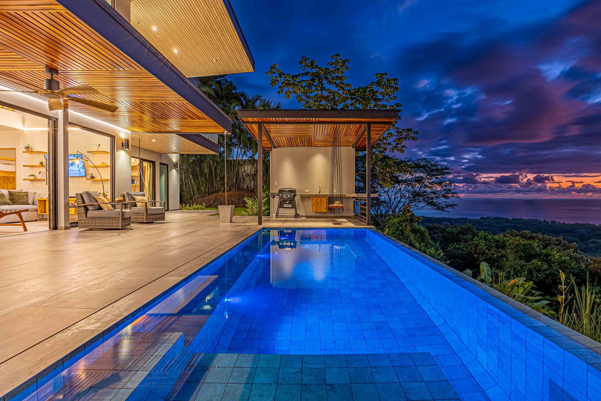 Exclusive Luxury Villa with Infinity Pool