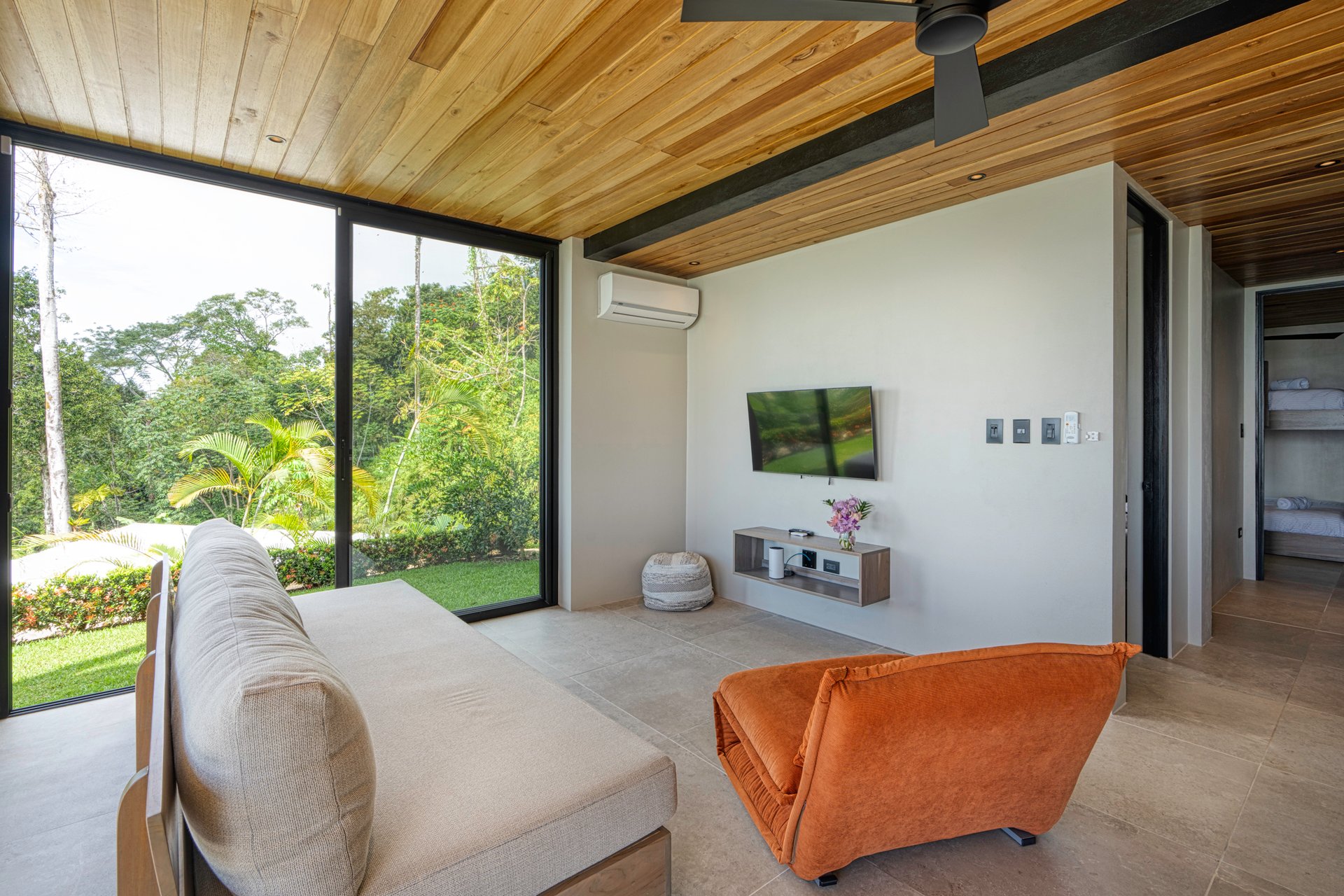 Hermosa Retreat Villa in the Heart of Costa Rica