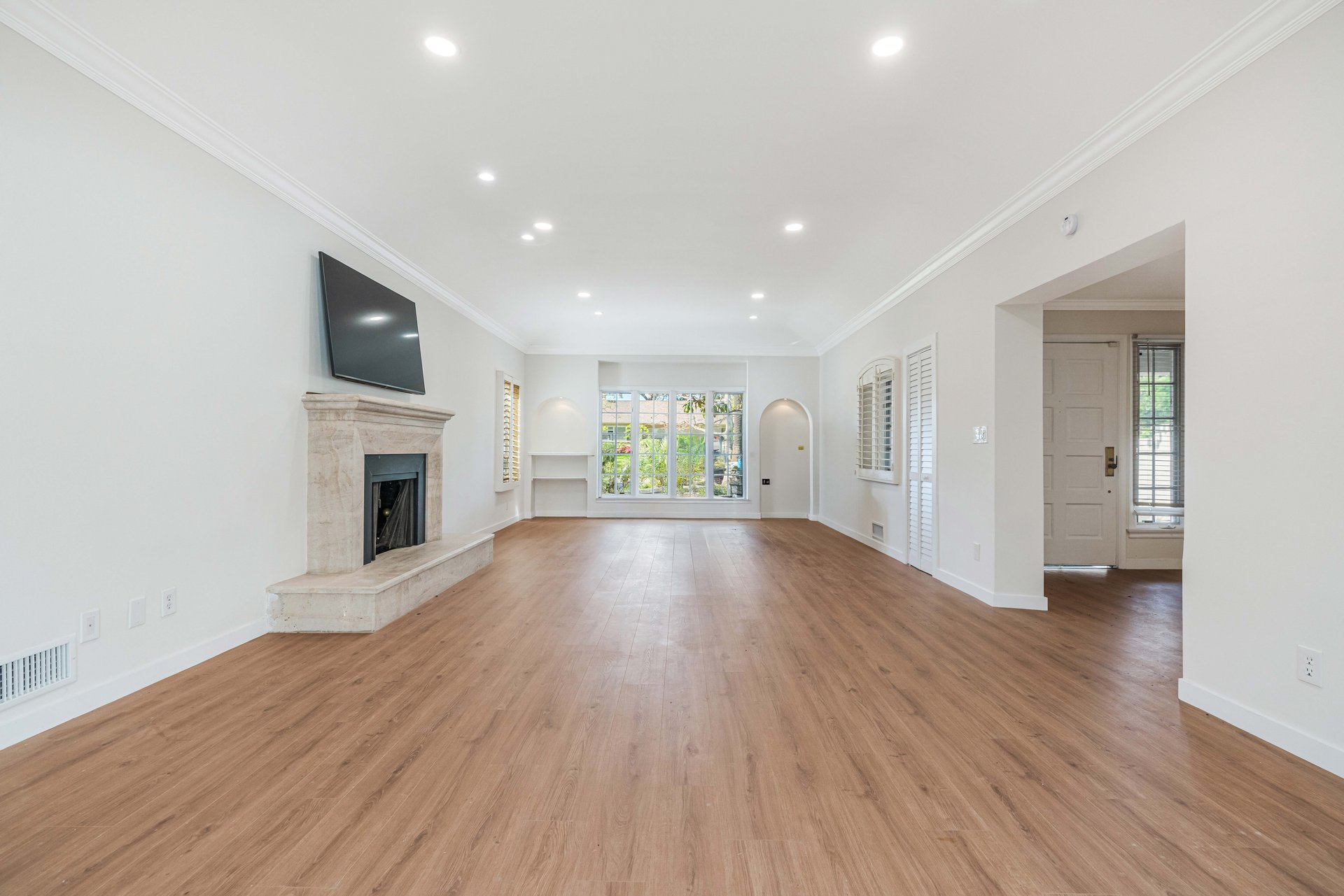 426 Georgina Avenue
