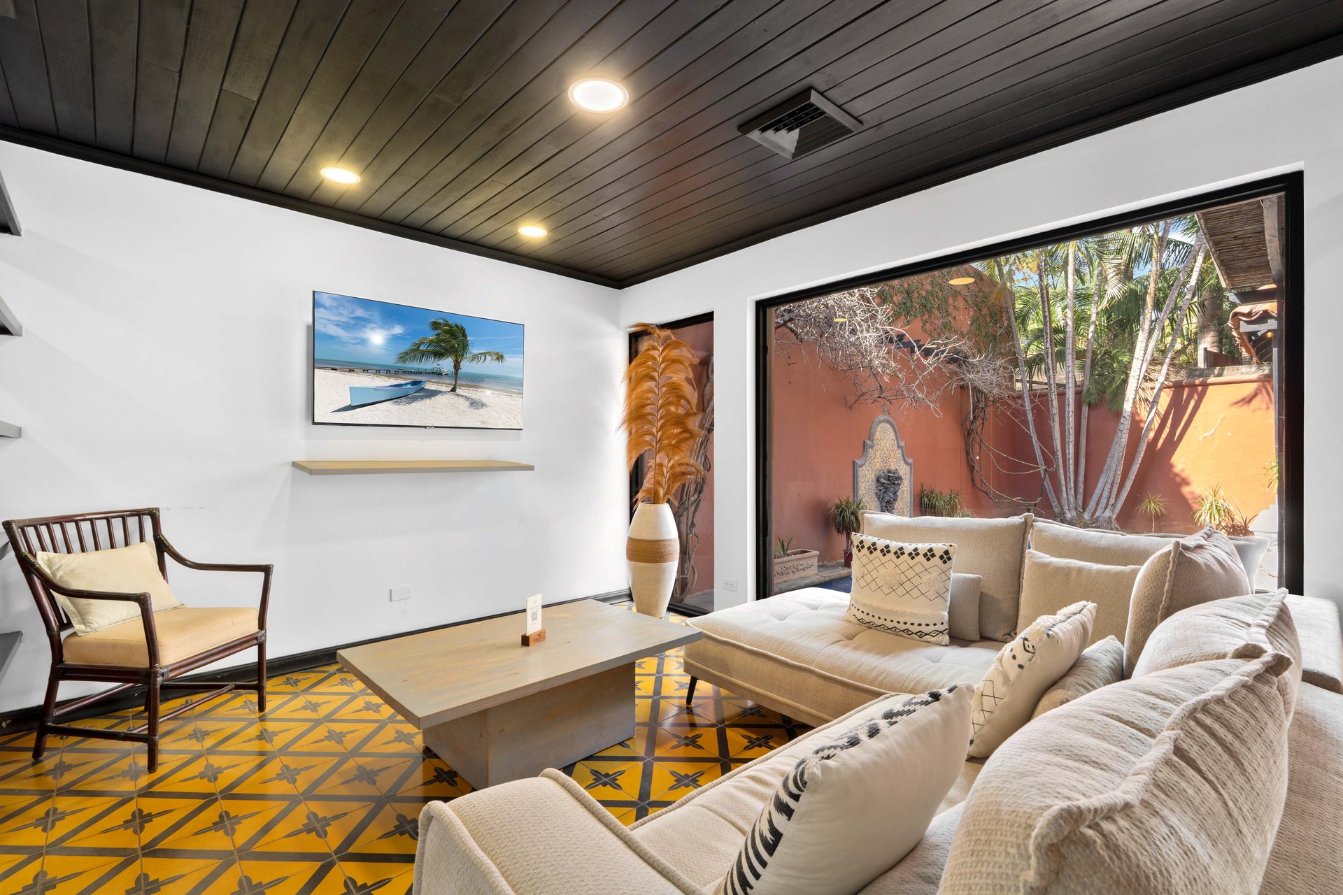 Villa Cerca del Mar 5 | Beach House in Highly Coveted and Intimate Development in Tamarindo/Langosta