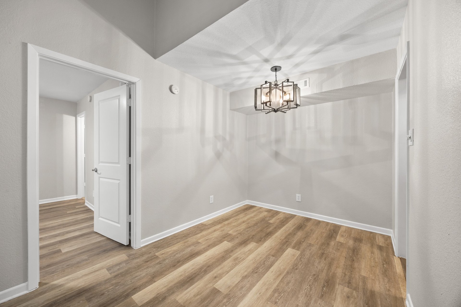 A Top-Floor Retreat in the Heart of 78704 | Two Suites + Fireplace