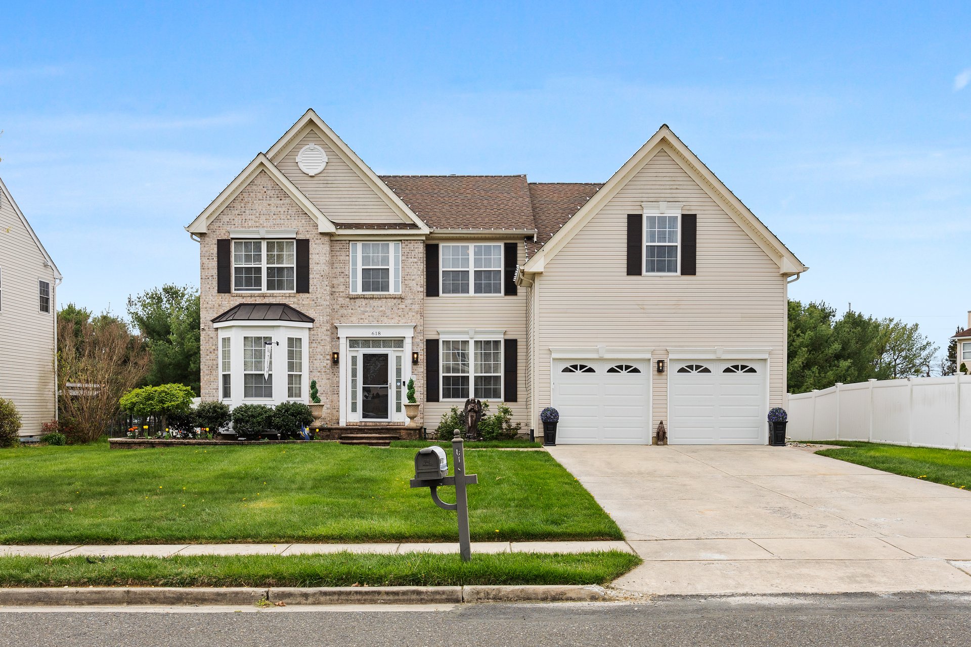 618 Stockton Dr
