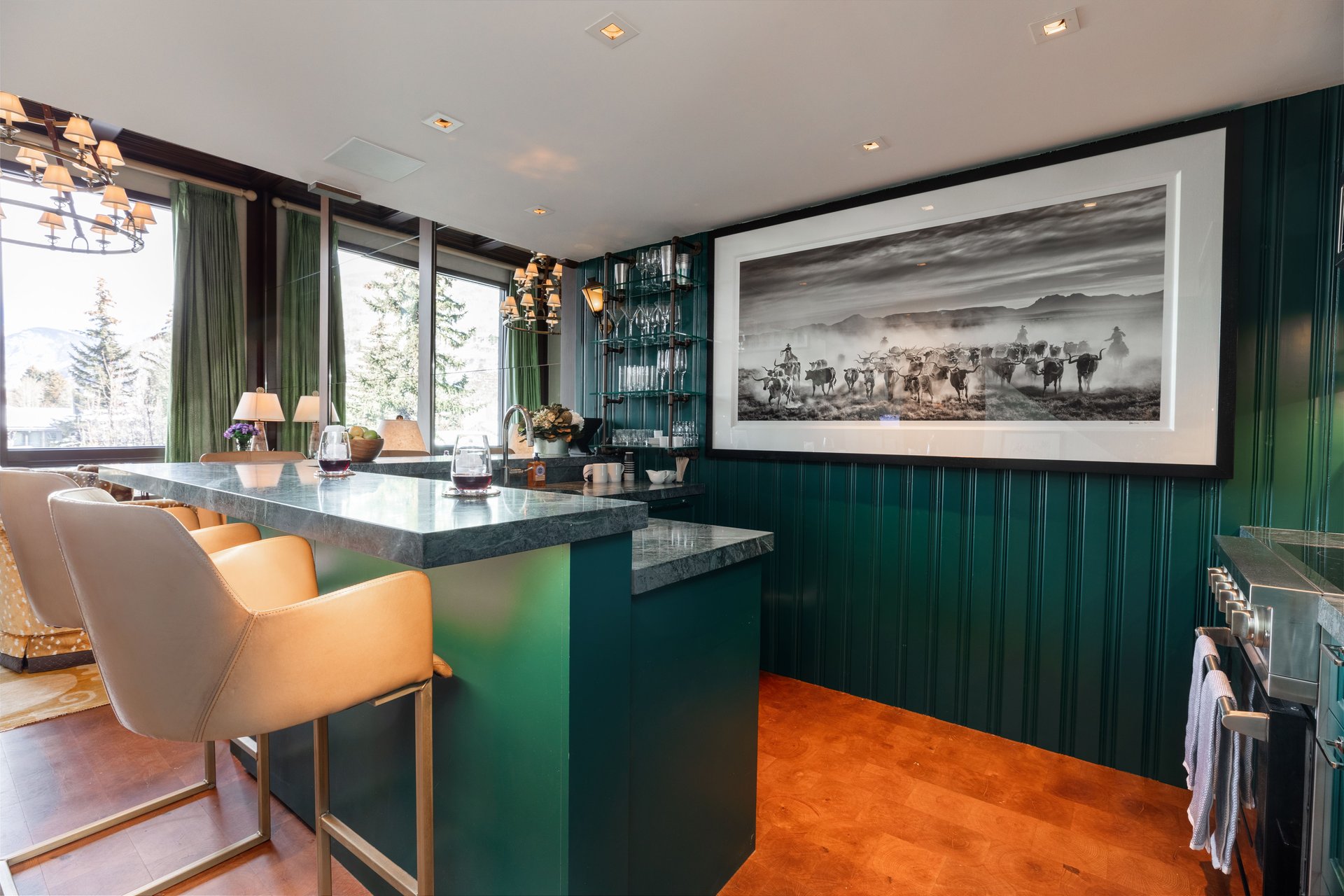 The Lodge at Vail Condominiums #521