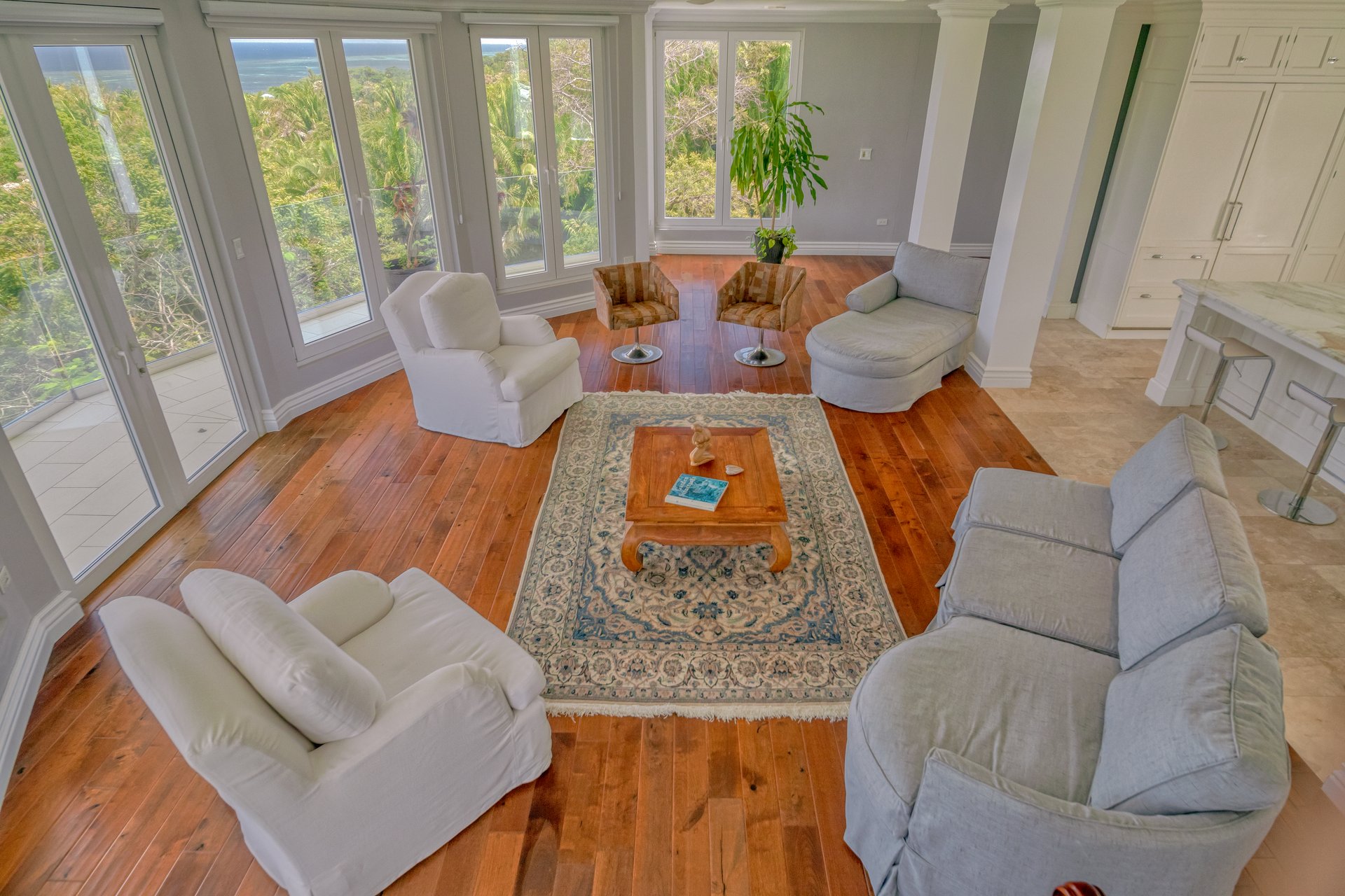 Little Farm By the Sea - Roatan Island
