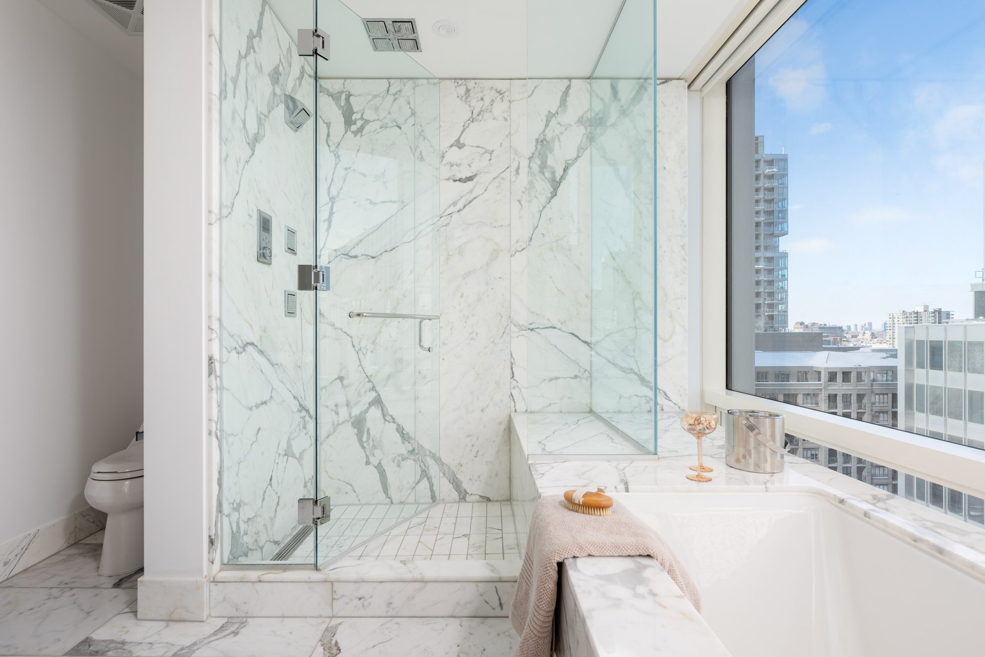 Suite 1906- 180 University Avenue
