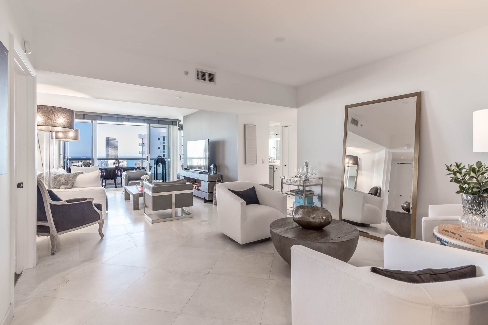 21205 Yacht Club Dr