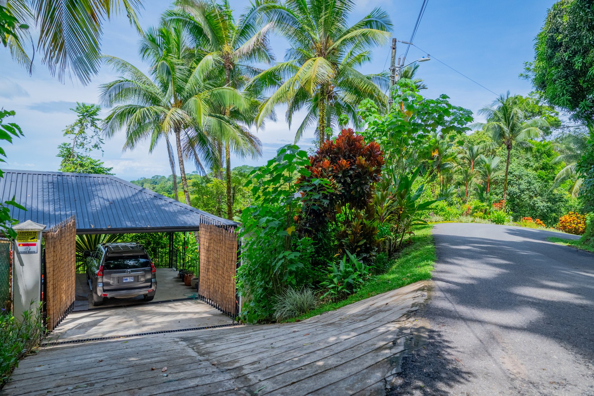 6.45 ACRES – 3 Bedroom Luxury Ocean View Home Surrounded By Vibrant Rainforest And Wildlife!!!