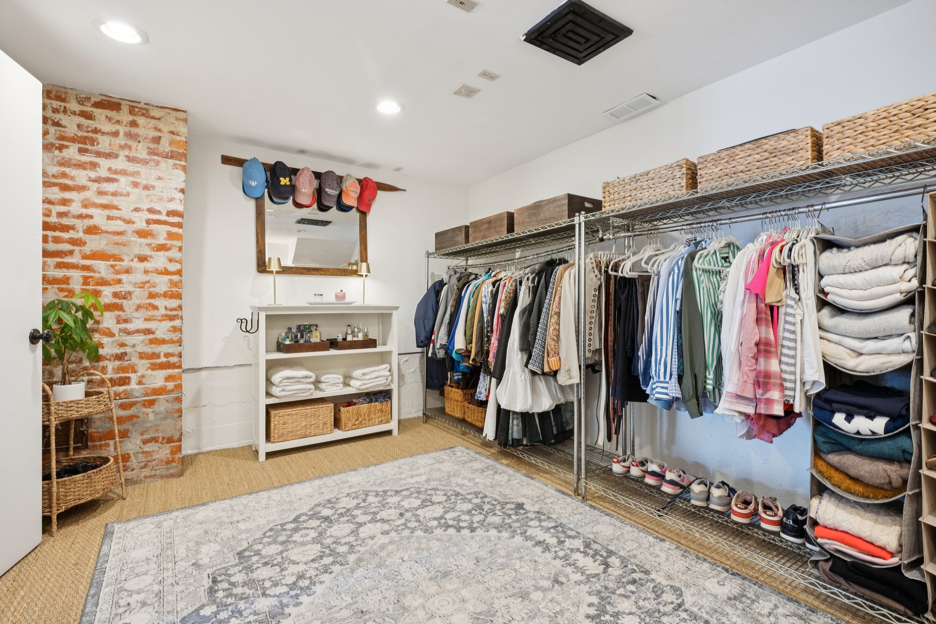116 La Goma Street