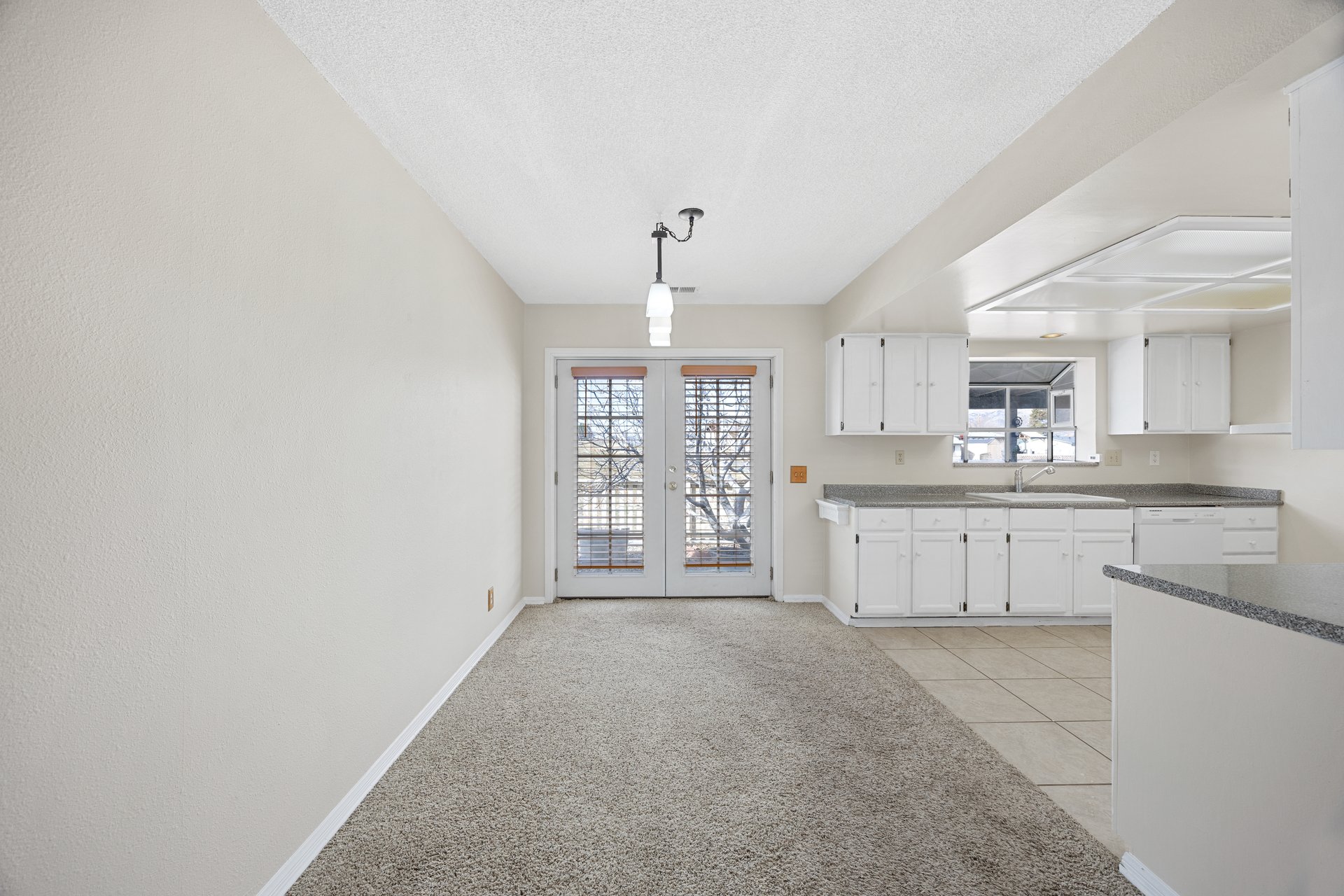Charming Cul-de-Sac Home in East Golden Hills – 21941 Fig Court