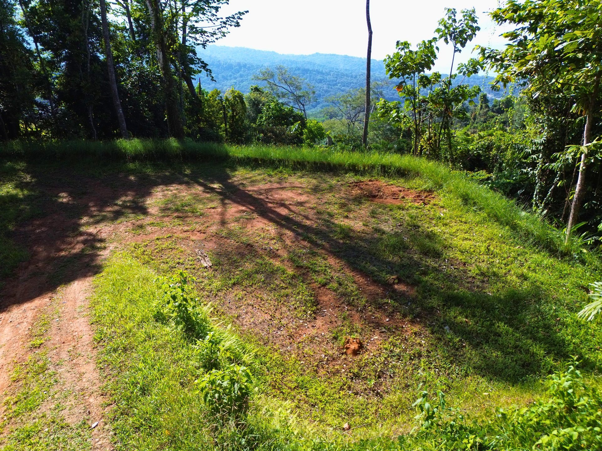 Build-Ready Ocean View Lot in Uvita Hills