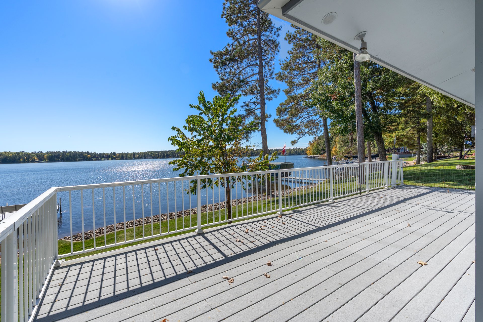 Charming, Southfacing Cabin with Sandy Beach on the Whitefish Chain