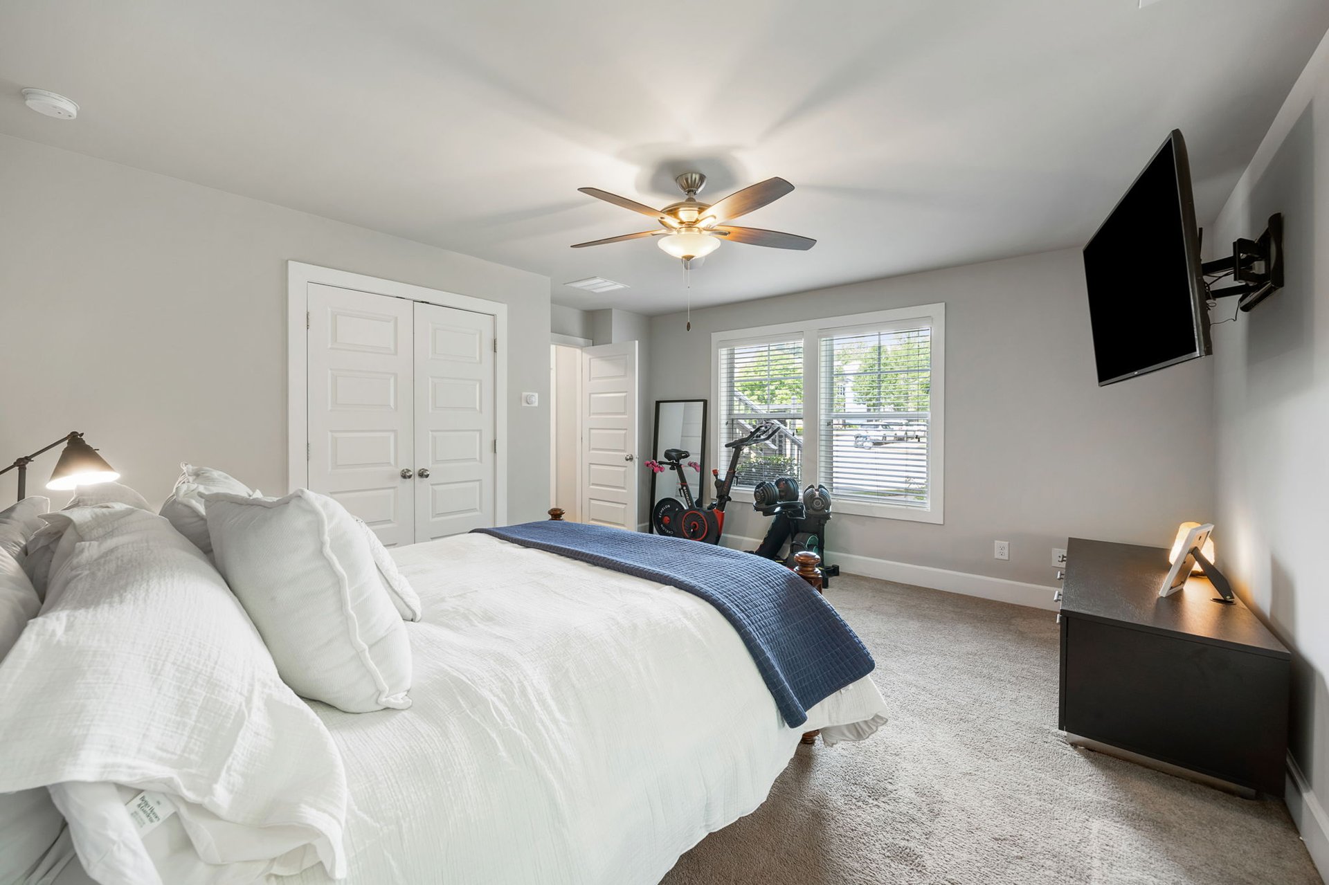 2136 Oak Knob Drive, Decatur, Georgia 30032