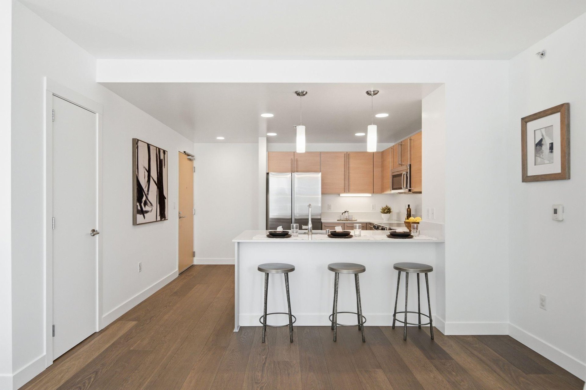 1160 Mission Street # 907