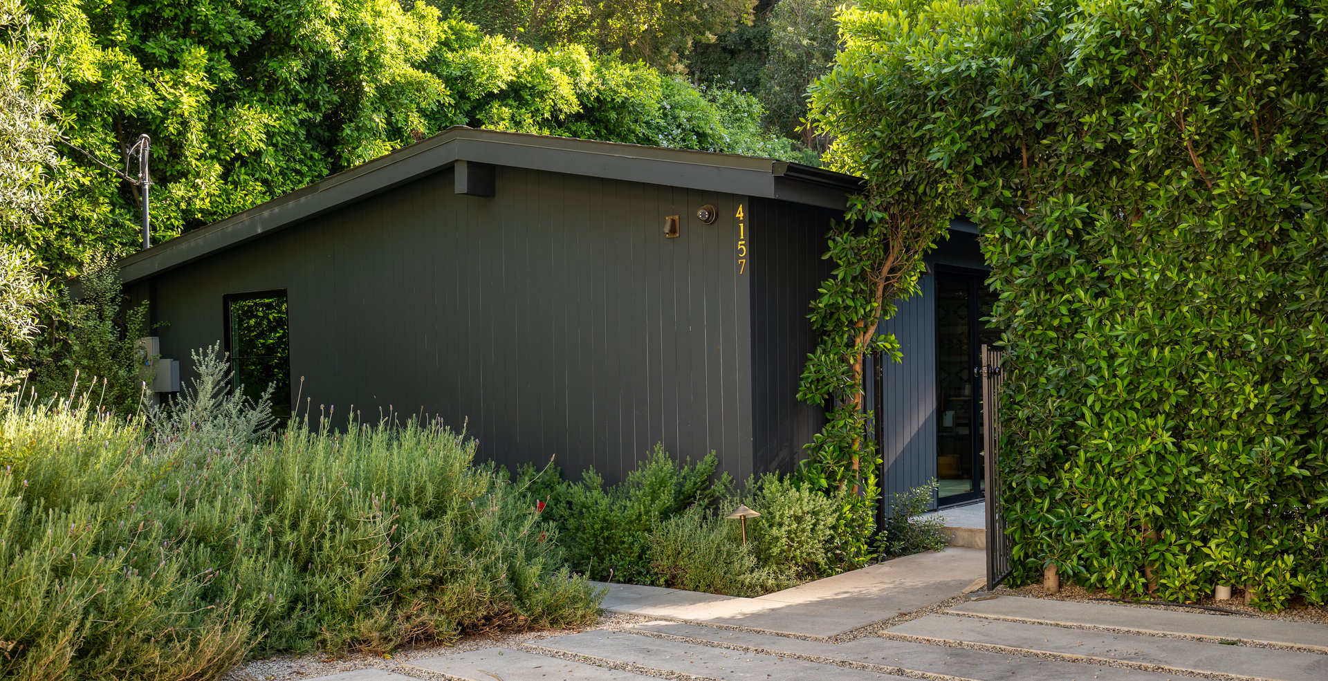 4157 Sunswept Dr, Studio City