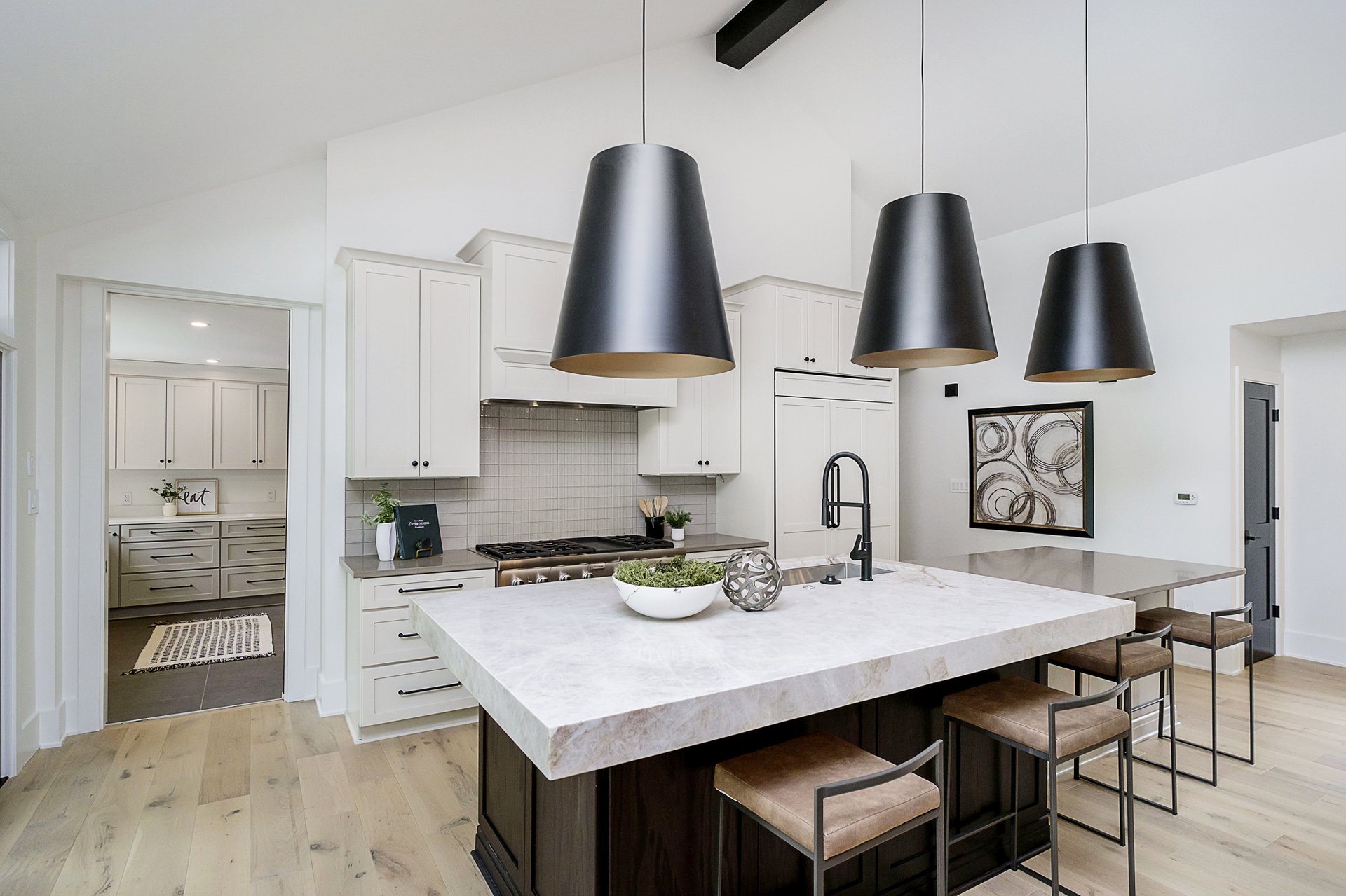 1255 W 161st Street