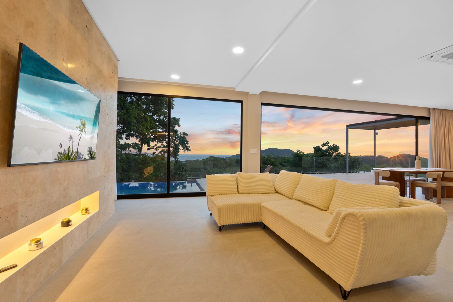 Casa Flores del Mar | Contemporary Ocean-View Home in Las Ventanas