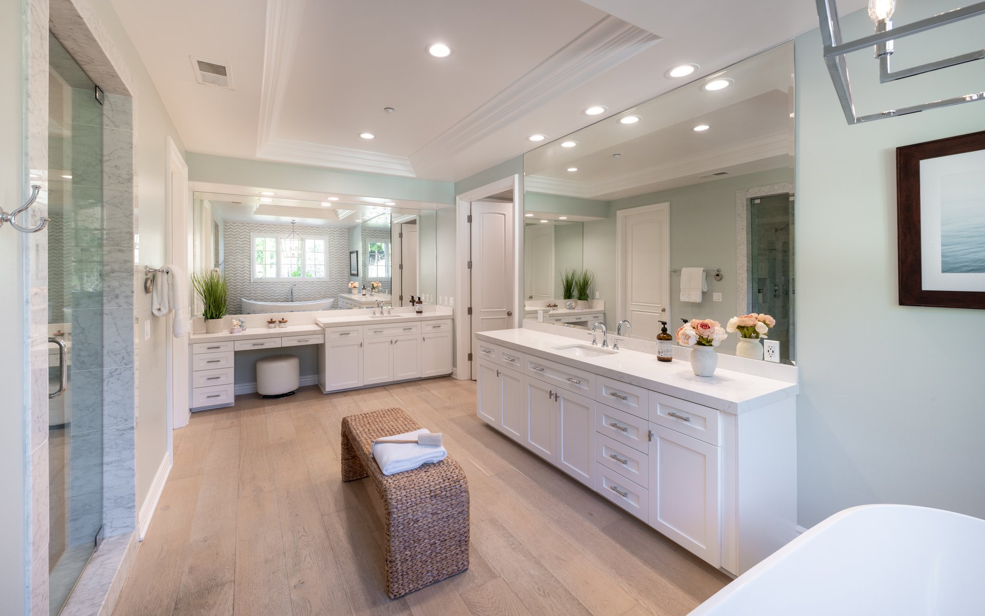 3686 Benedict Canyon Ln, Sherman Oaks 