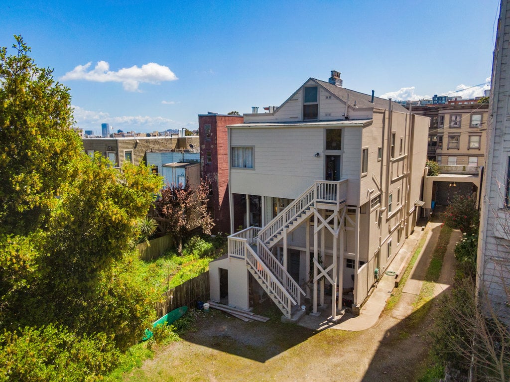 2742&ndash;2744 Sutter Street triplex in Lower Pacific Heights, San Francisco