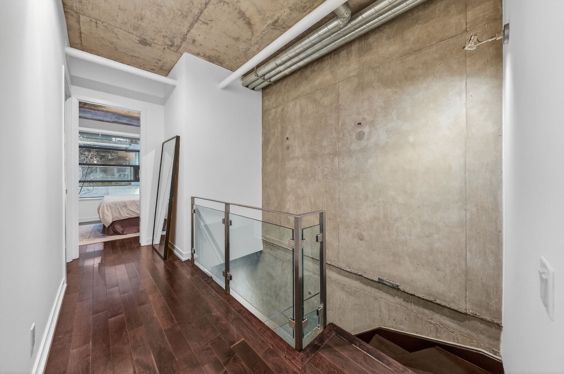  SOLD: In The Heart Of Vibrant King West