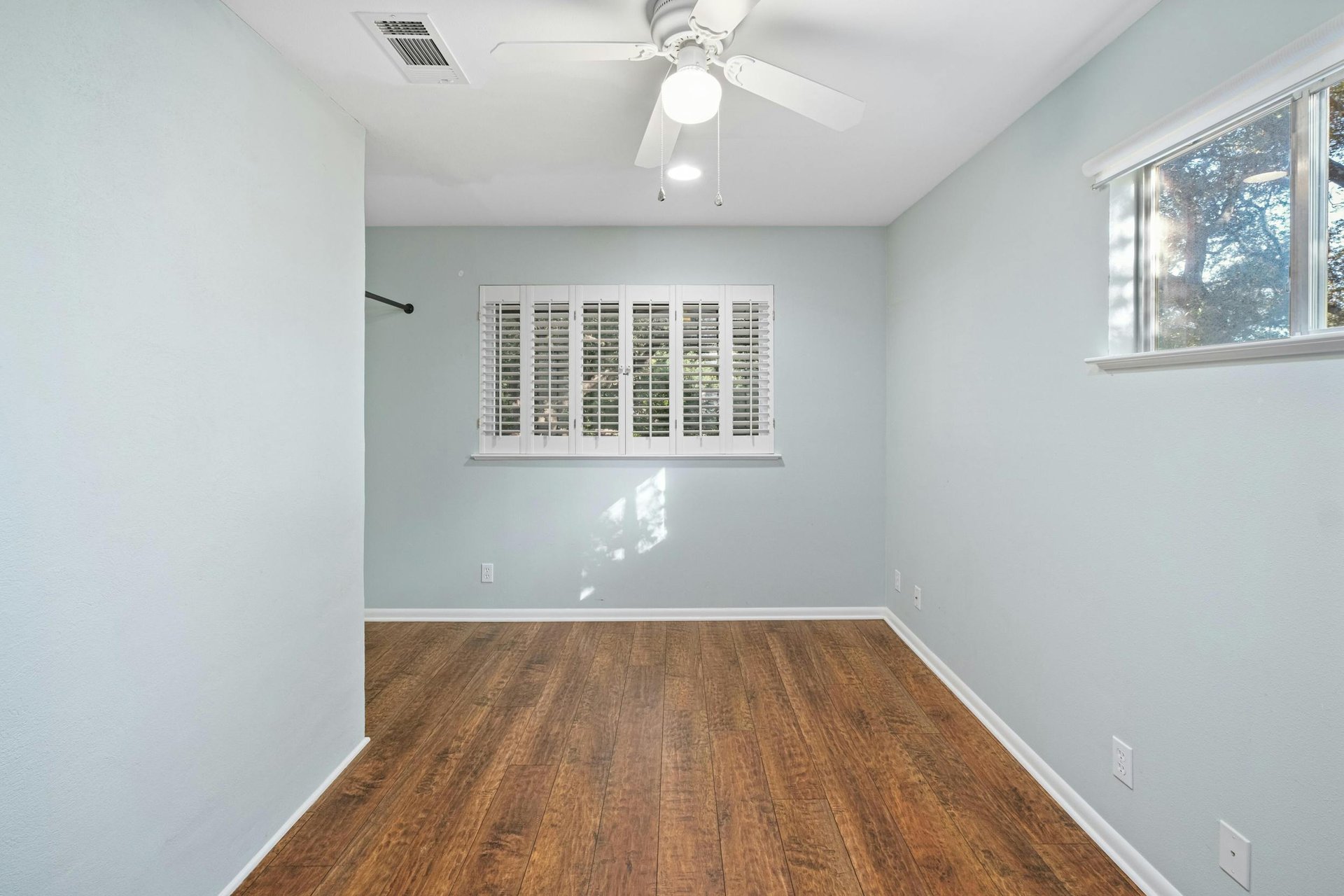 7110 Sungate Drive