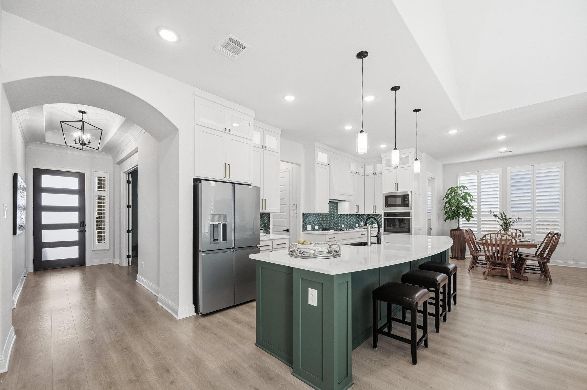 4409 Lake View Road