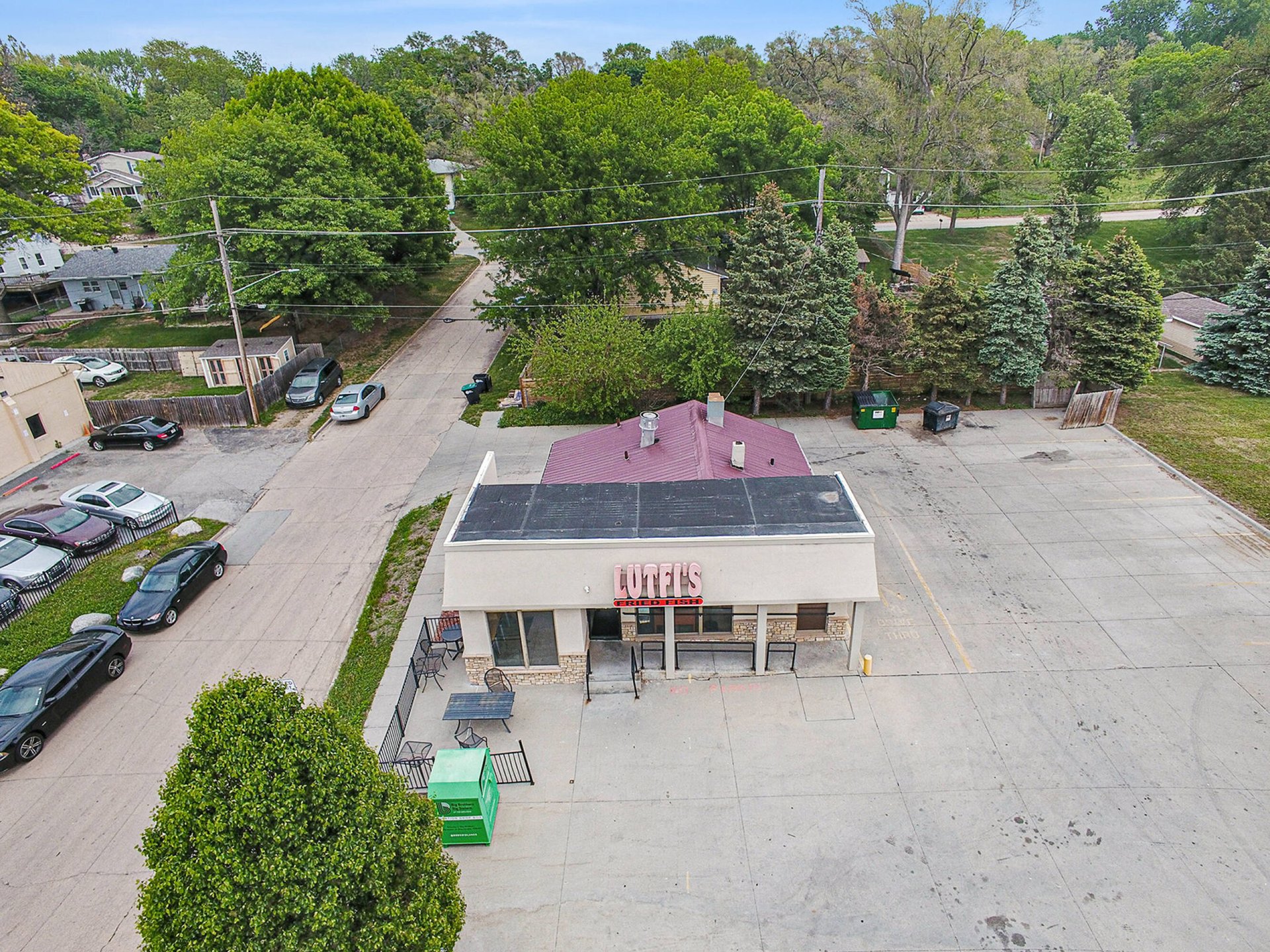 2527 N 72nd St