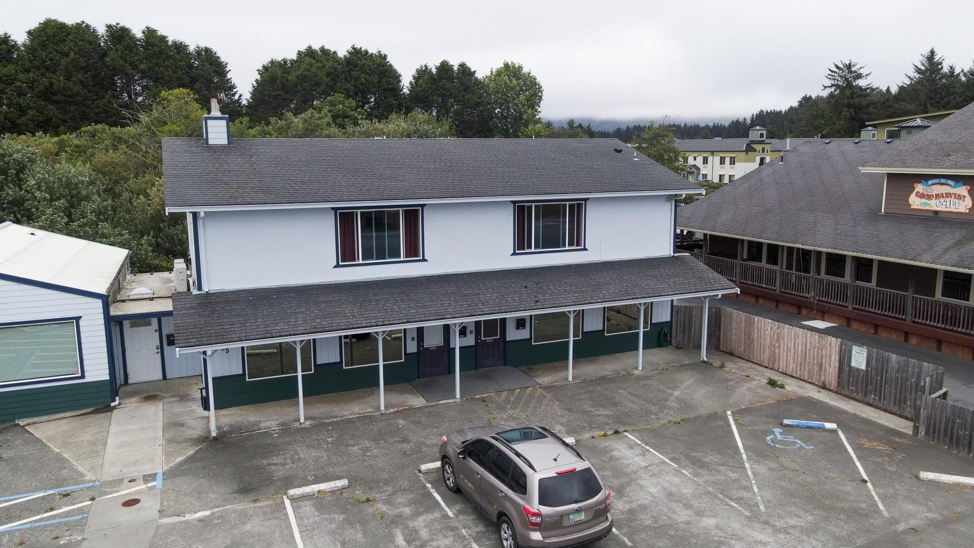 555 Hwy 101 S Apt 3