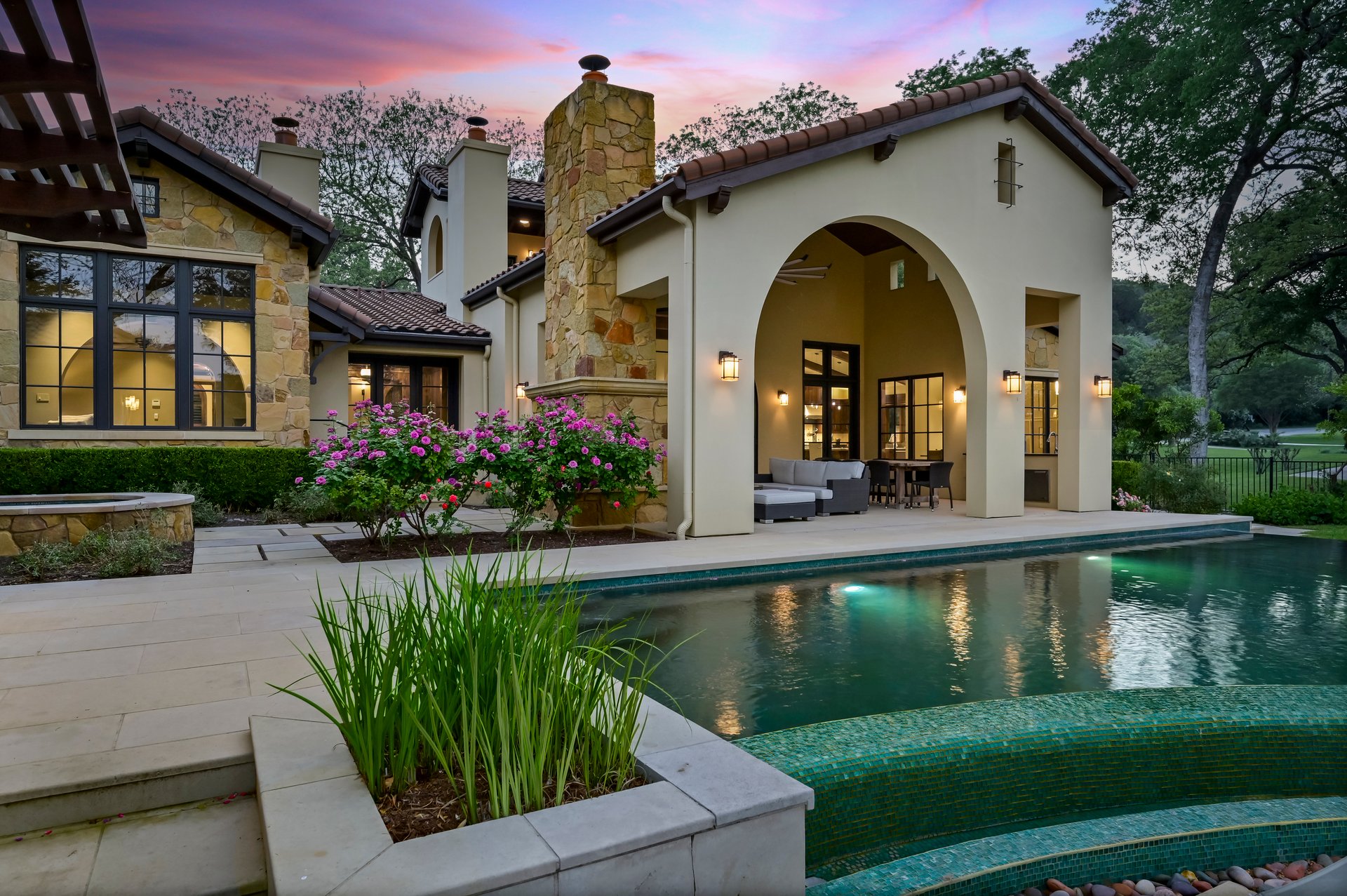 1401 N Weston Lane