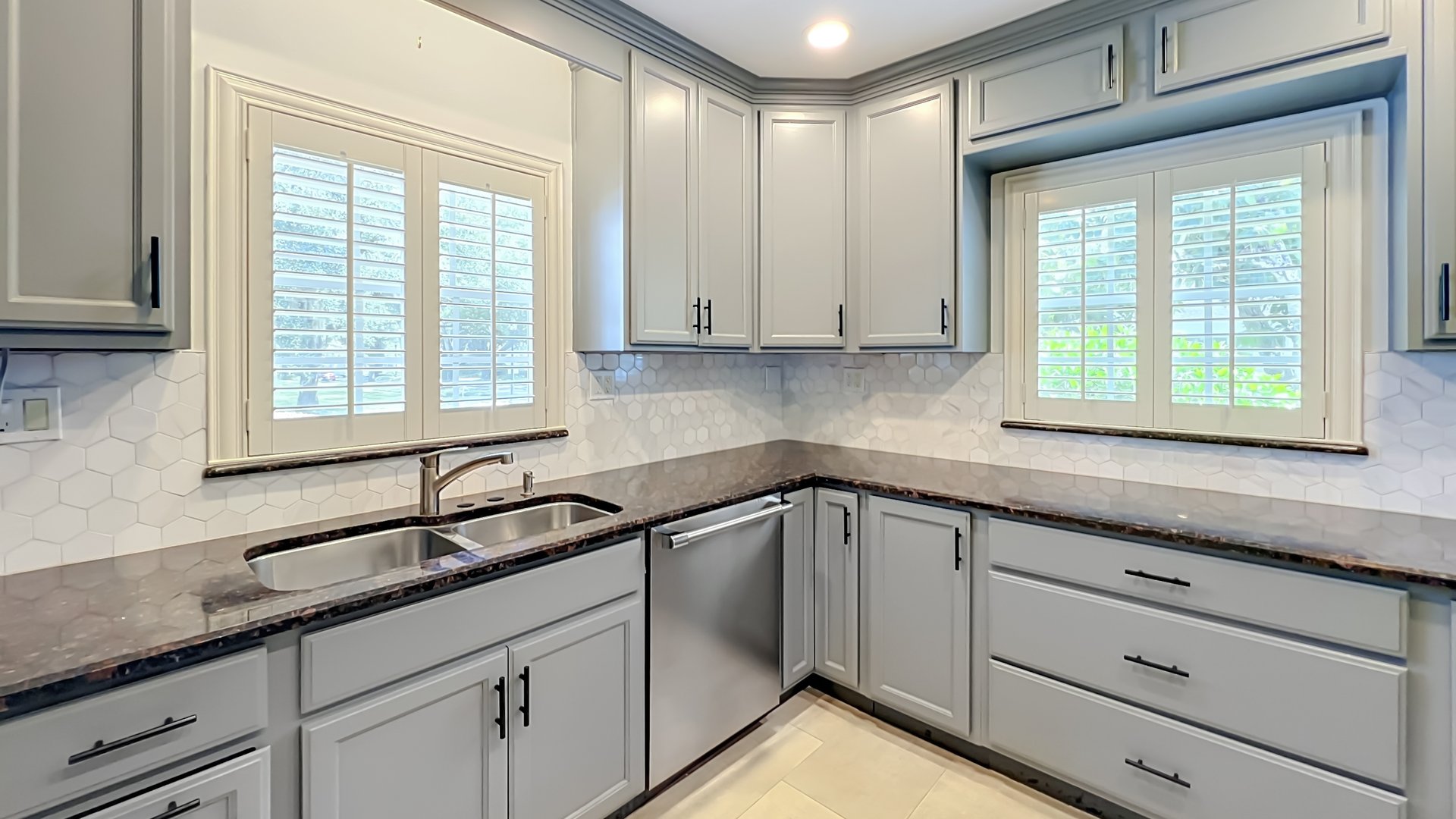 Three-Bedroom Two-Bathroom Bungalow in Orlando's Beverly Shores