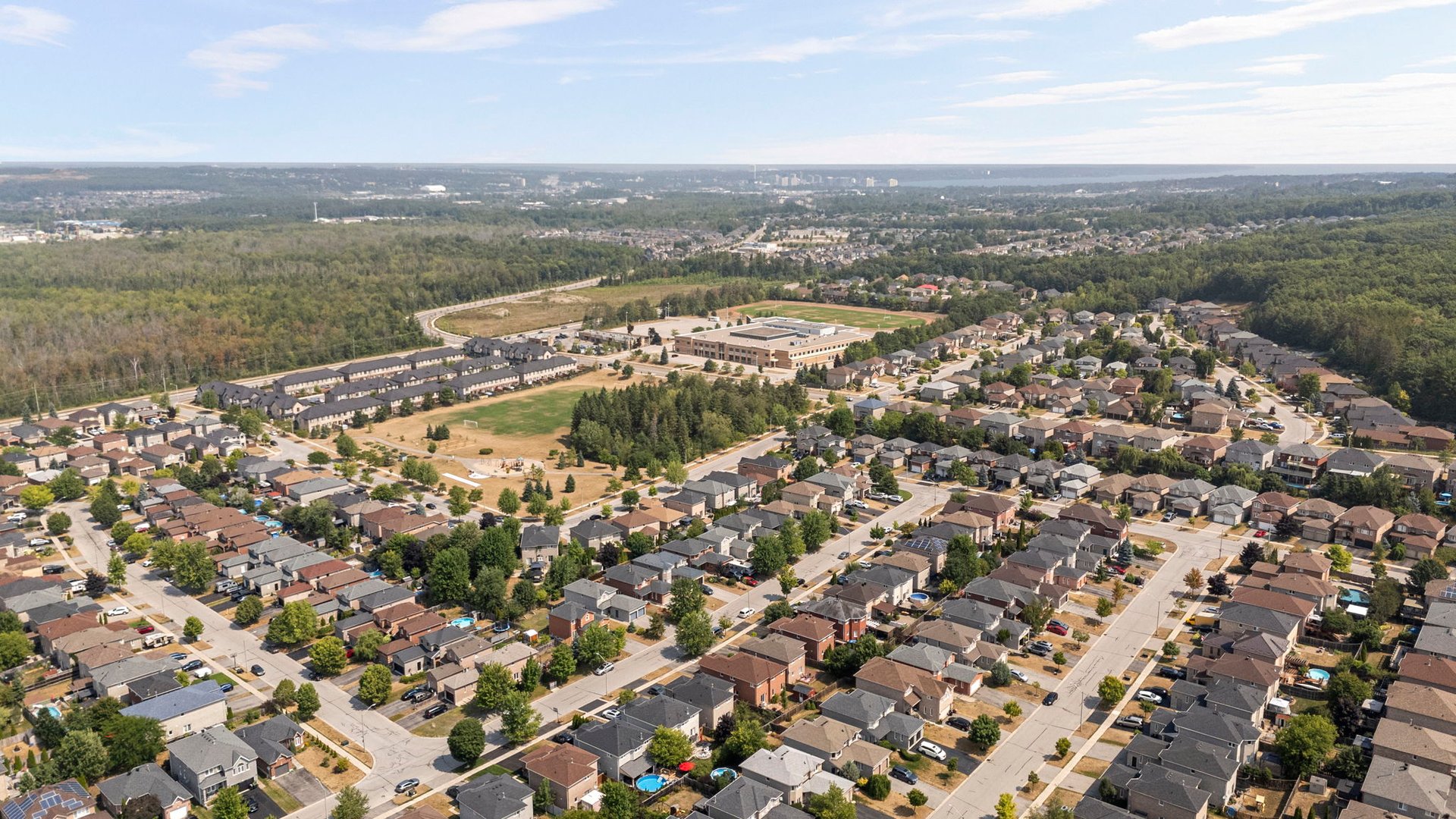 21 McIntyre Drive, Barrie