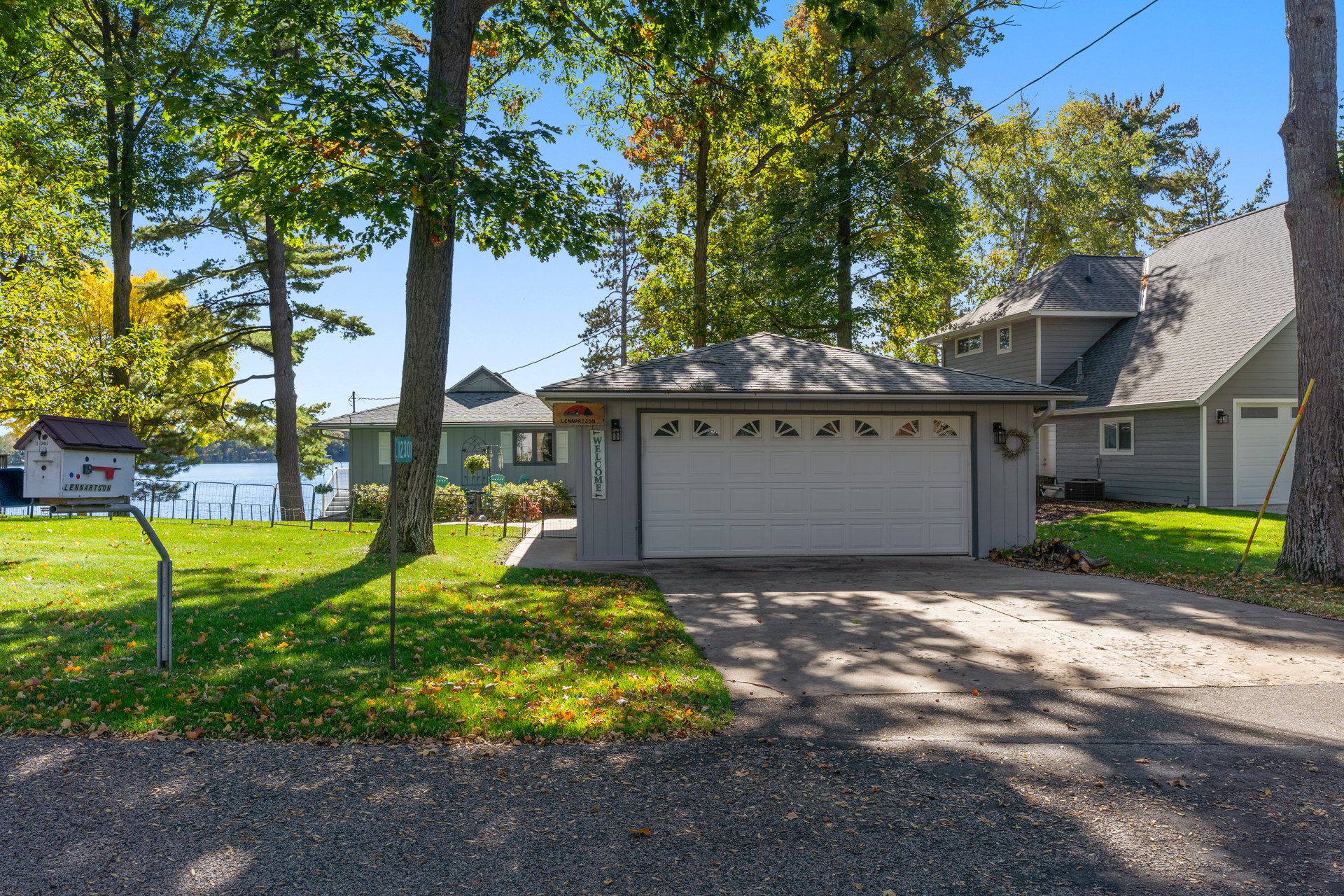 Charming, Southfacing Cabin with Sandy Beach on the Whitefish Chain
